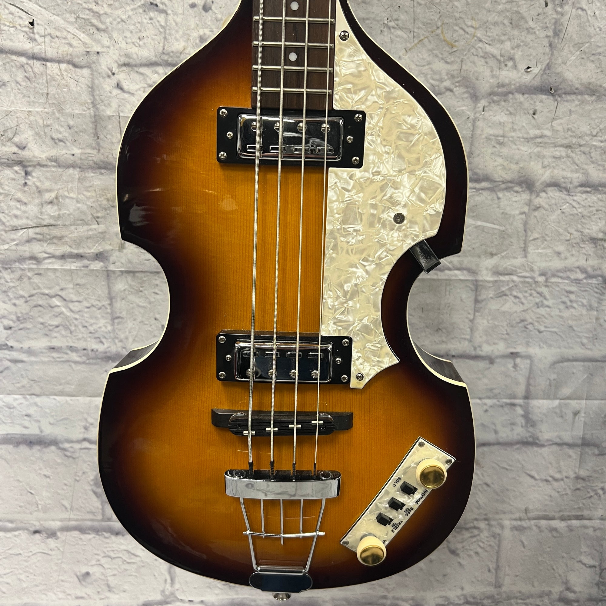 Hofner Icon Series Beatle Bass 4 String