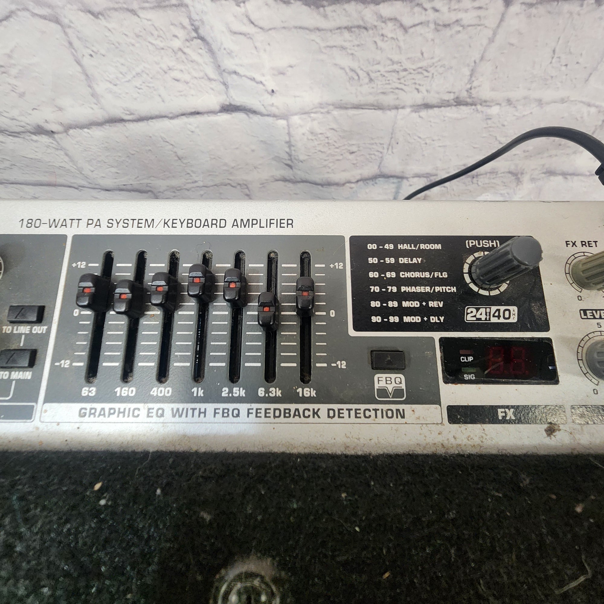 Behringer K1800FX Keyboard Amp