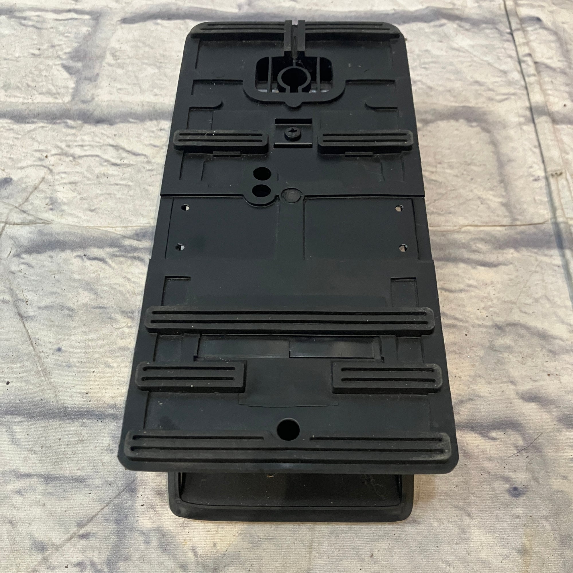 Behringer FCV100 Dual-Mode Foot Controller Volume Pedal