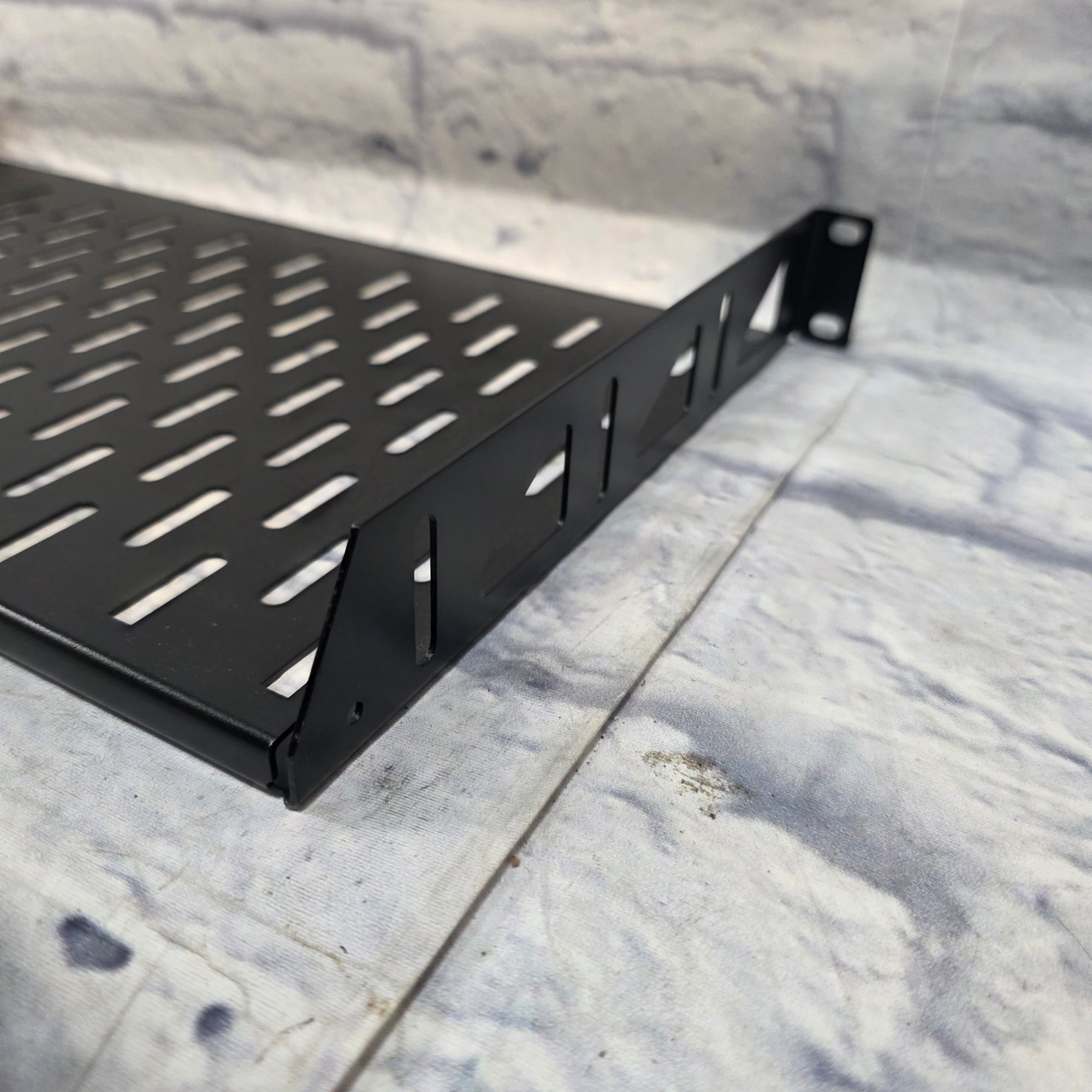 Unknown Vented Cantilever Shelf Shelving
