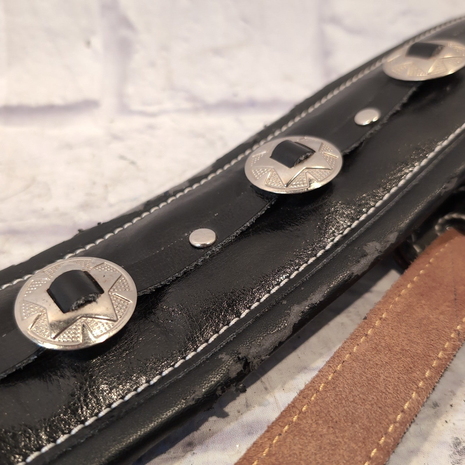 Walker & Williams C-44 Concho Double Padded Premium Black 3.5" Guitar Strap  w/ Dunlop Strap Locks