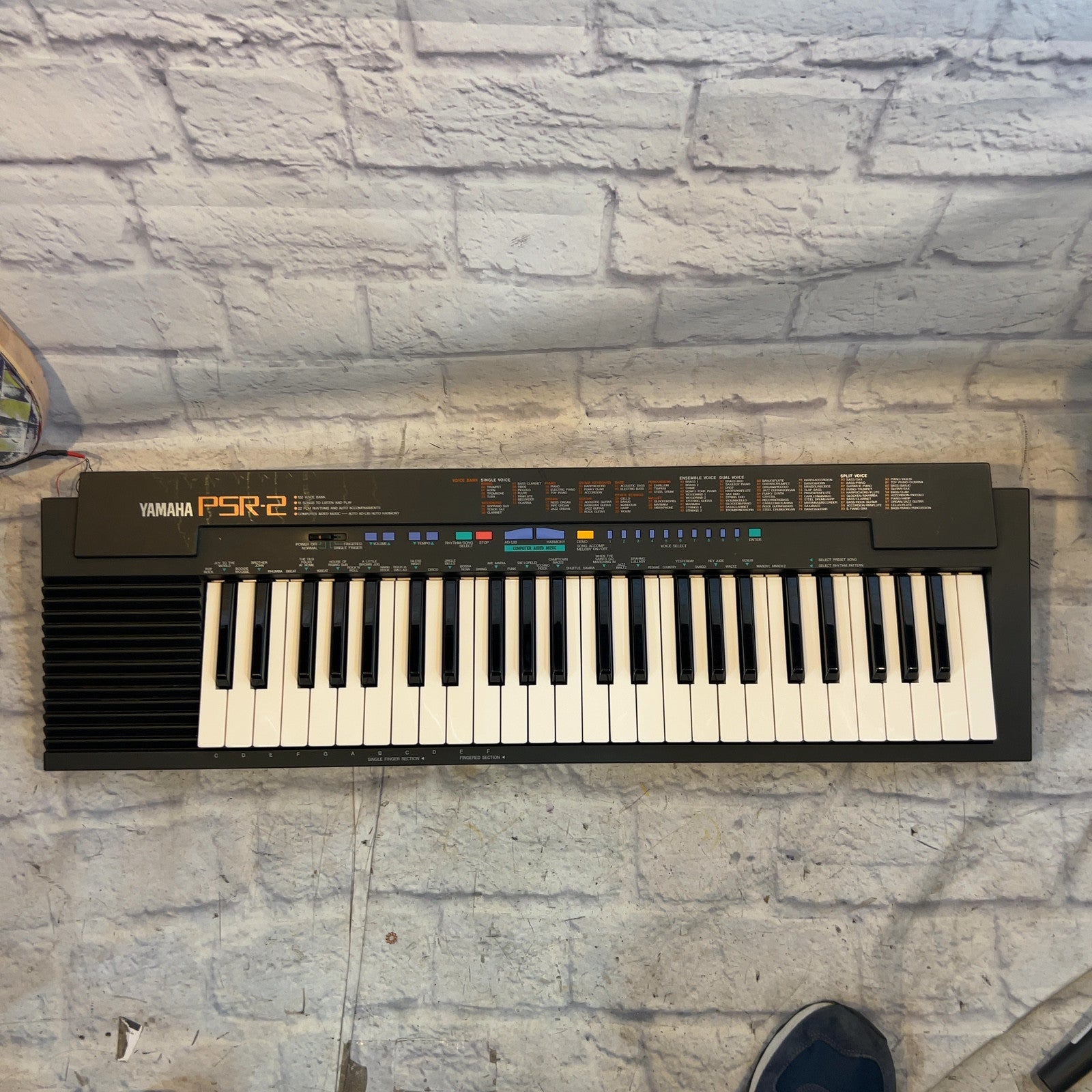 Yamaha PSR-2 Electronic Keyboard