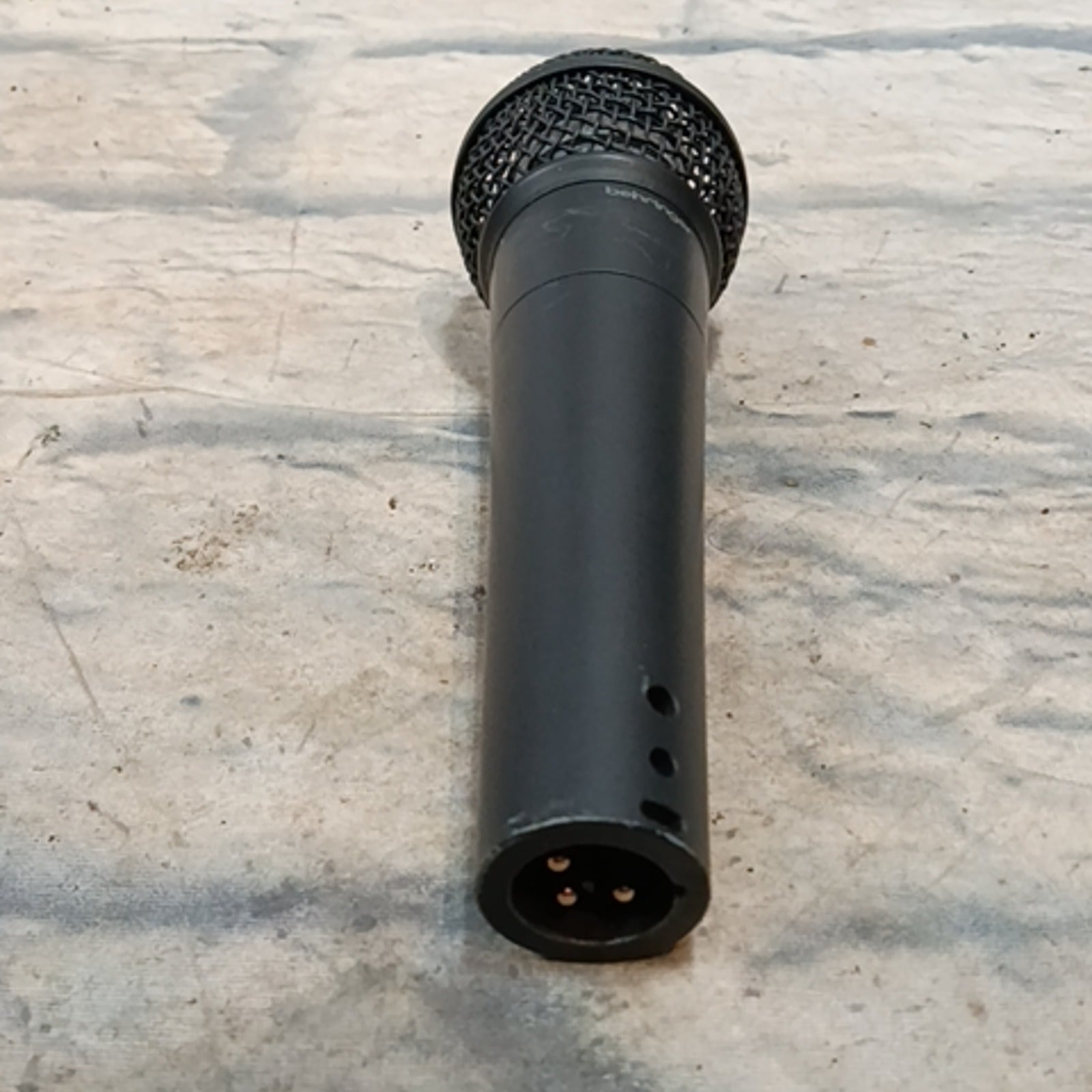 Behringer XM8500 Microphone