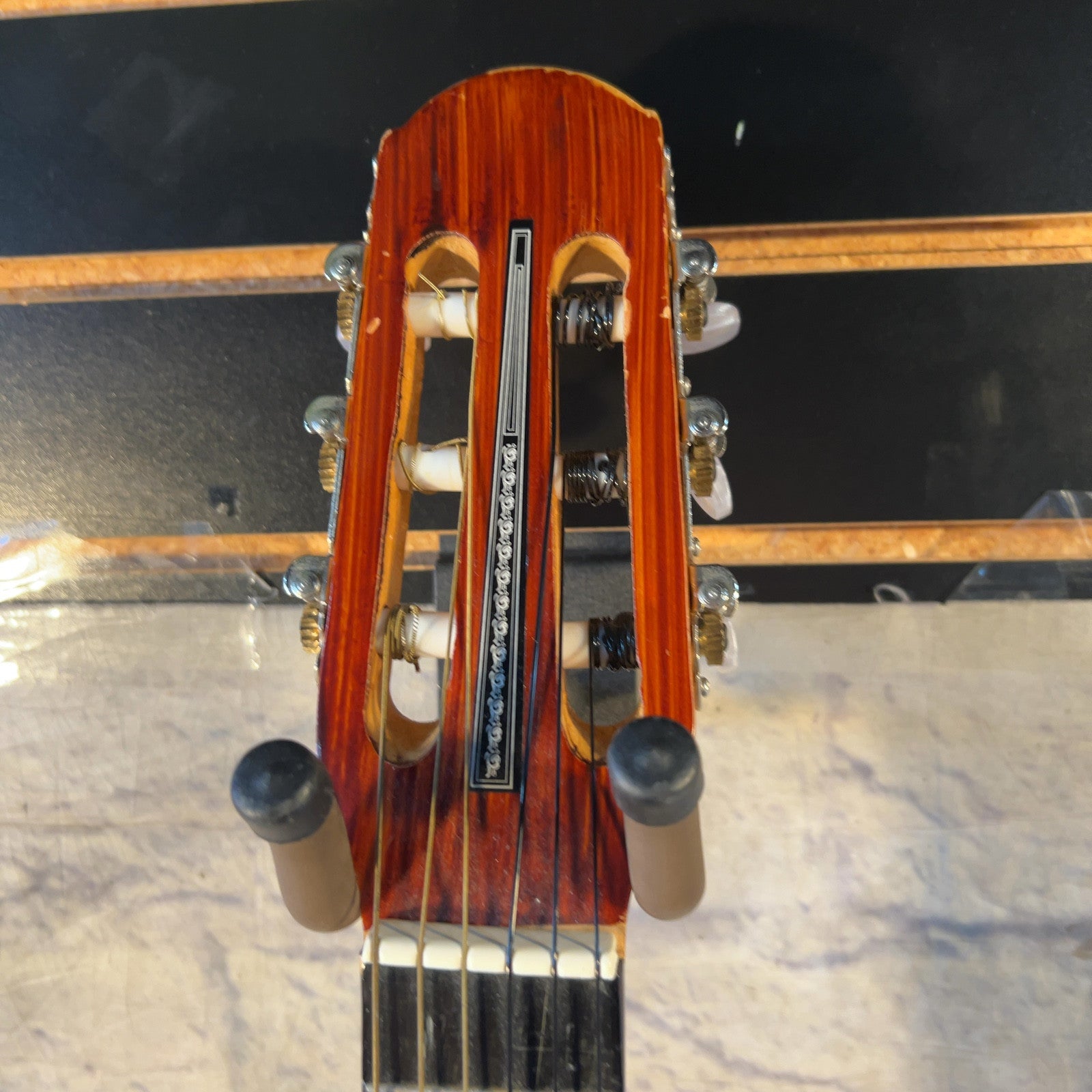 Dos Pinos Paracho Michoacana Guitarras de Calidad Unknown Model Small Requinto