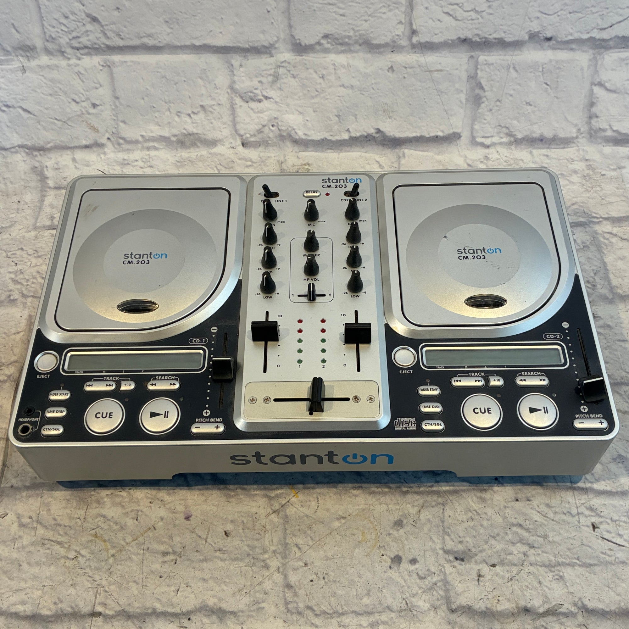 Stanton CM203 DJ Controller