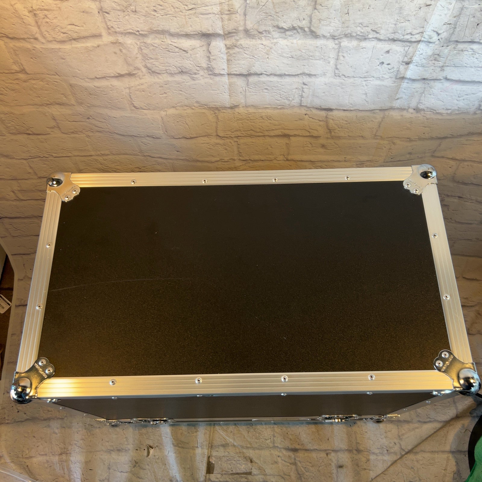 Odyssey FZGC112W 1x12 Guitar Combo Amp Flight Case with Casters