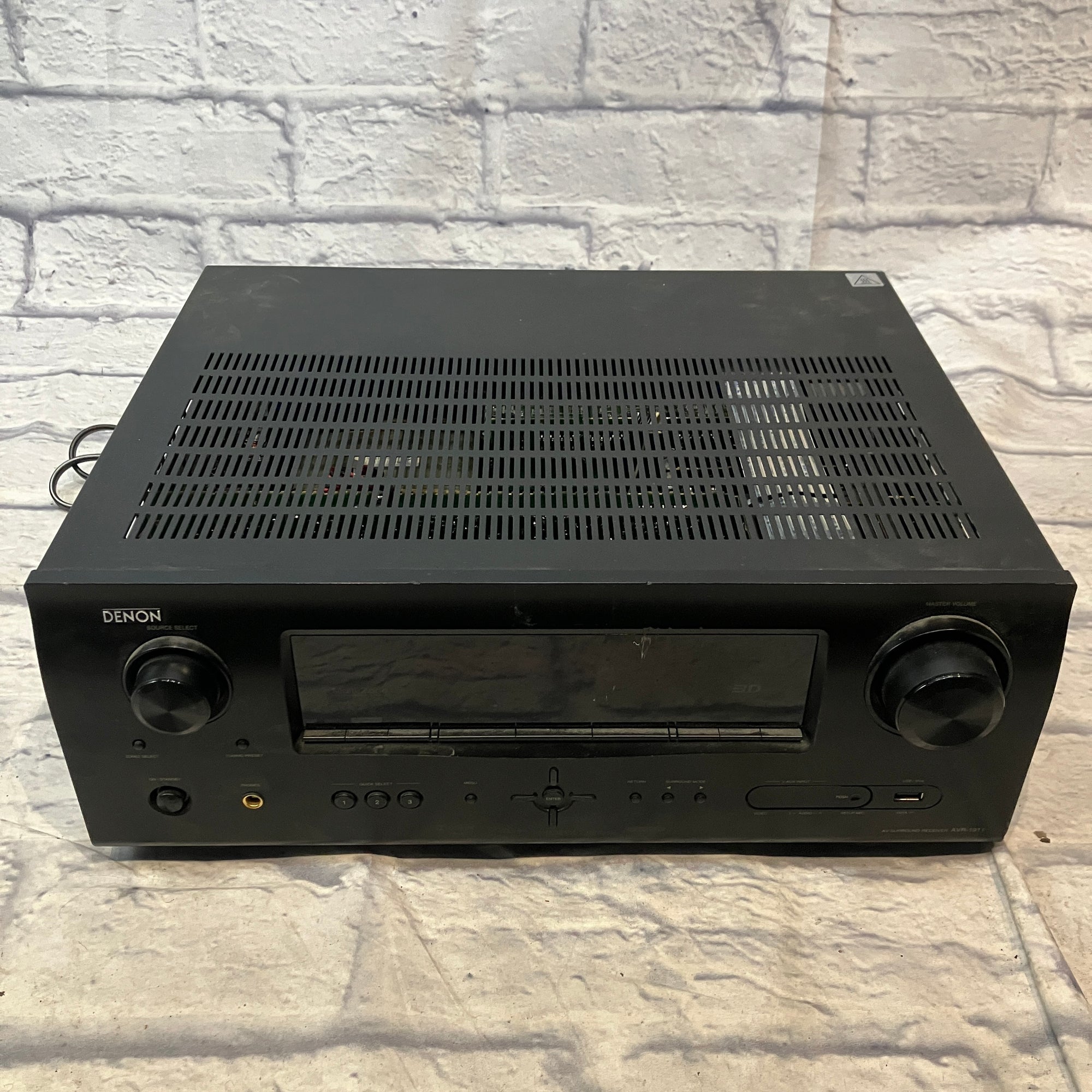 Denon AVR-1911 7.1 Ch HDMI A/V Home Theater Receiver