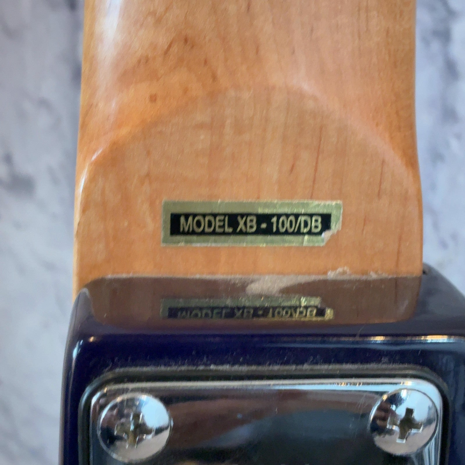 Washburn  XB-100   4 String Bass Guitar