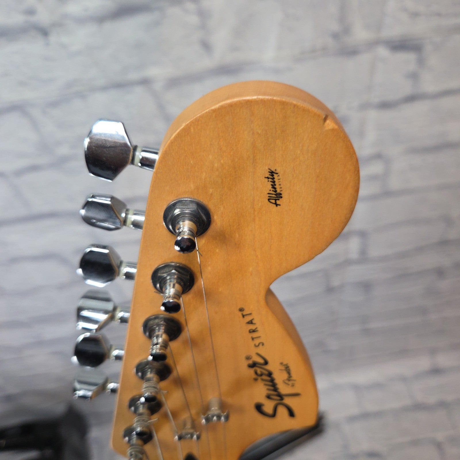 Squier Affinity Stratocaster (W/ Gig Bag) Electric Guitar