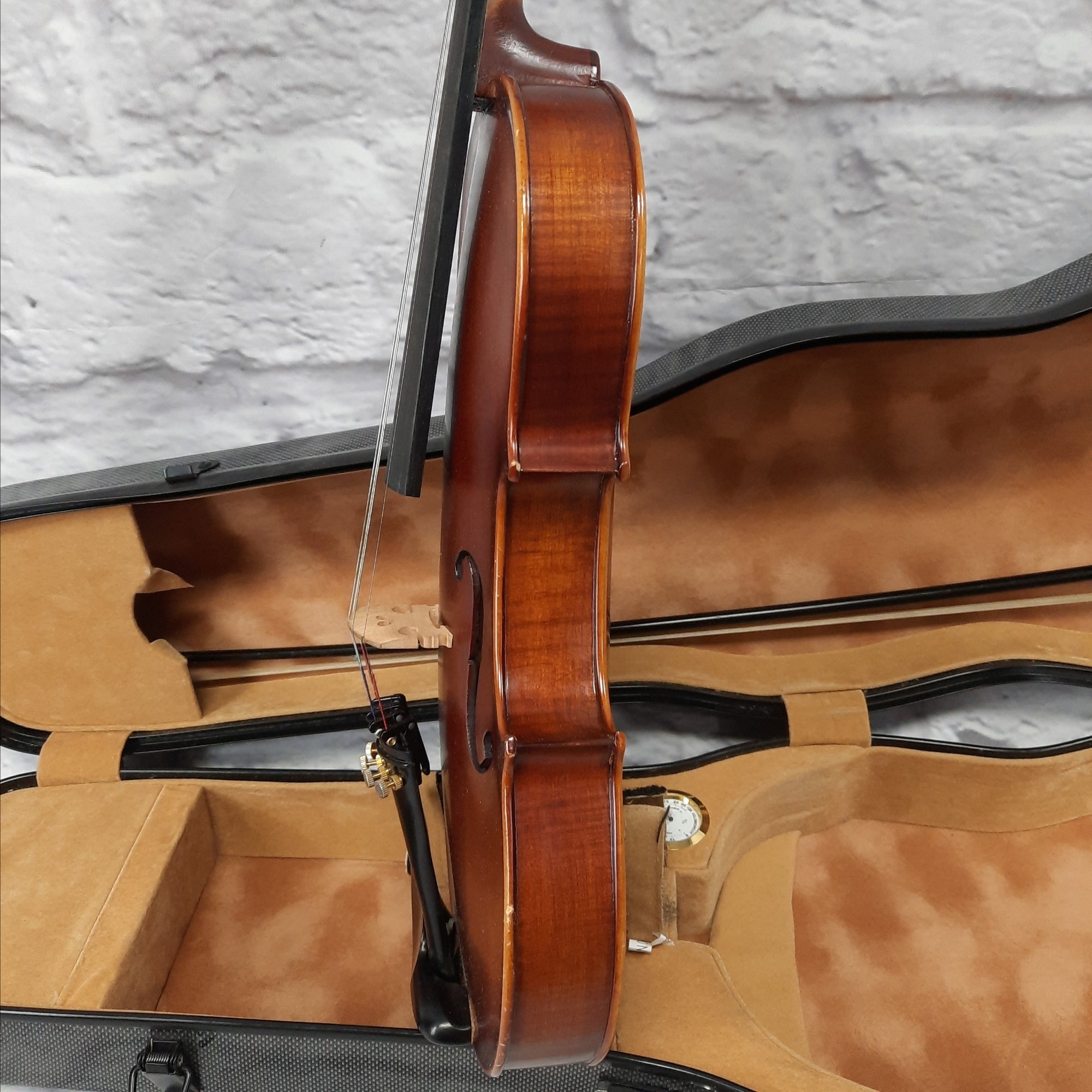 D. Baesel 4/4 Violin Outfit