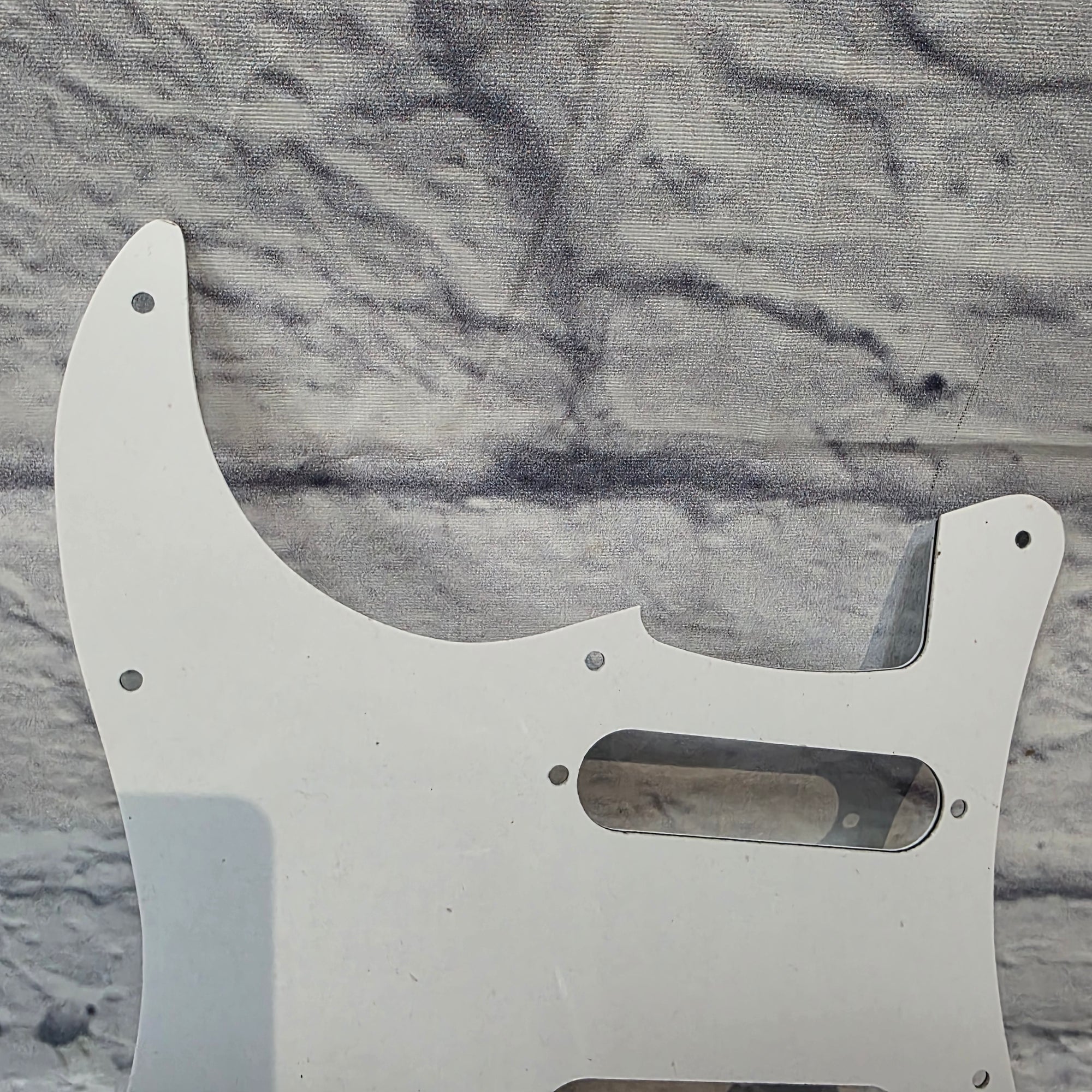 Squier Fender Player Stratocaster Pickguard (25 hole) Ply White Pickguard