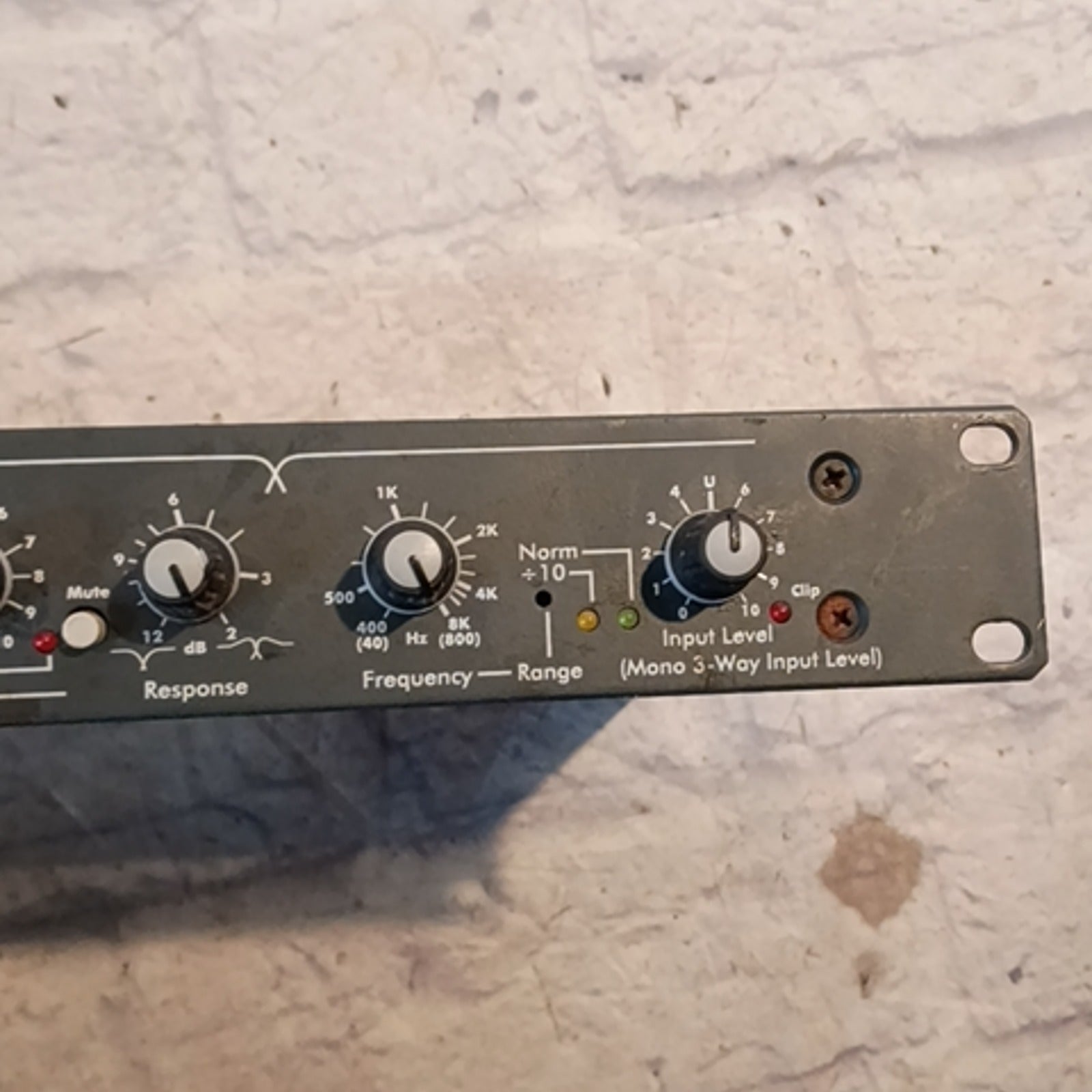 Ashly XR-1001 crossover unit Crossovers