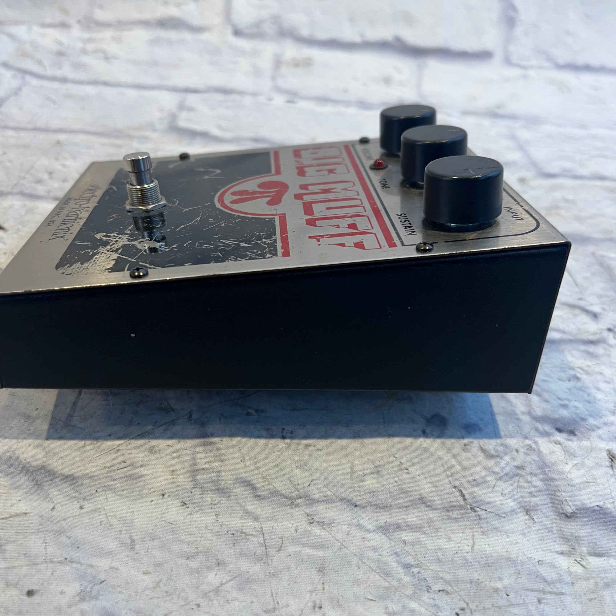 Electro-Harmonix Big Muff Pi NYC V9 Fuzz Pedal