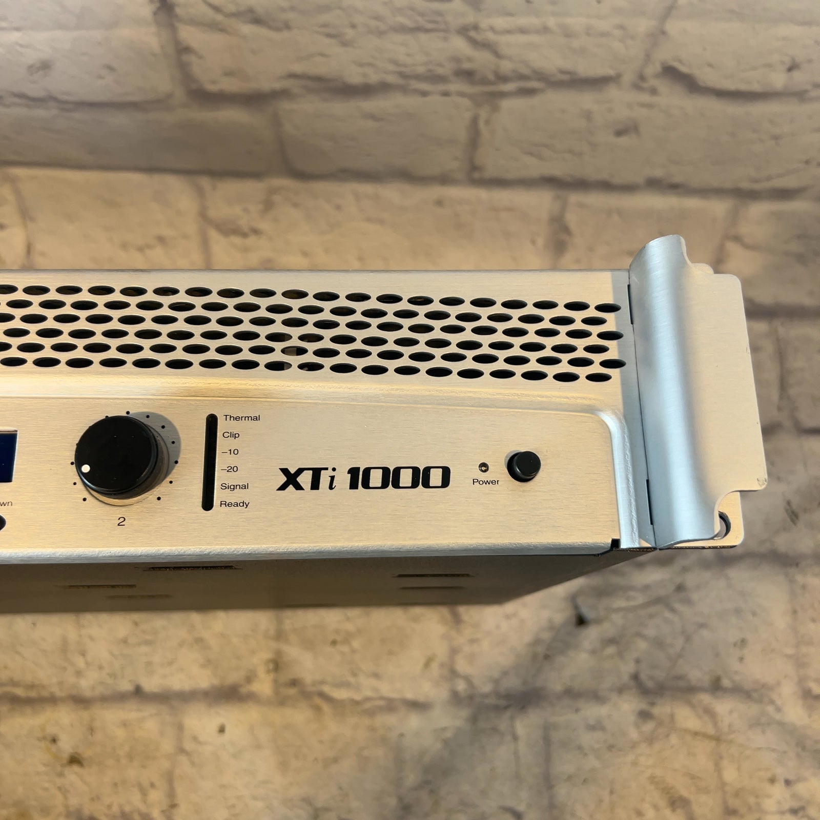 Crown XTI1000 Power Amp