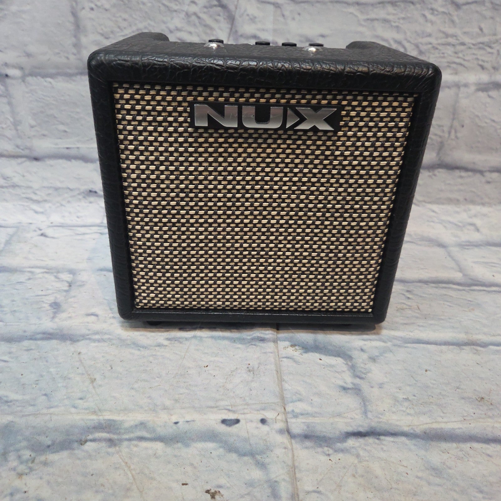NuX Mighty 8BT MKii Bass Guitar Combo Amp