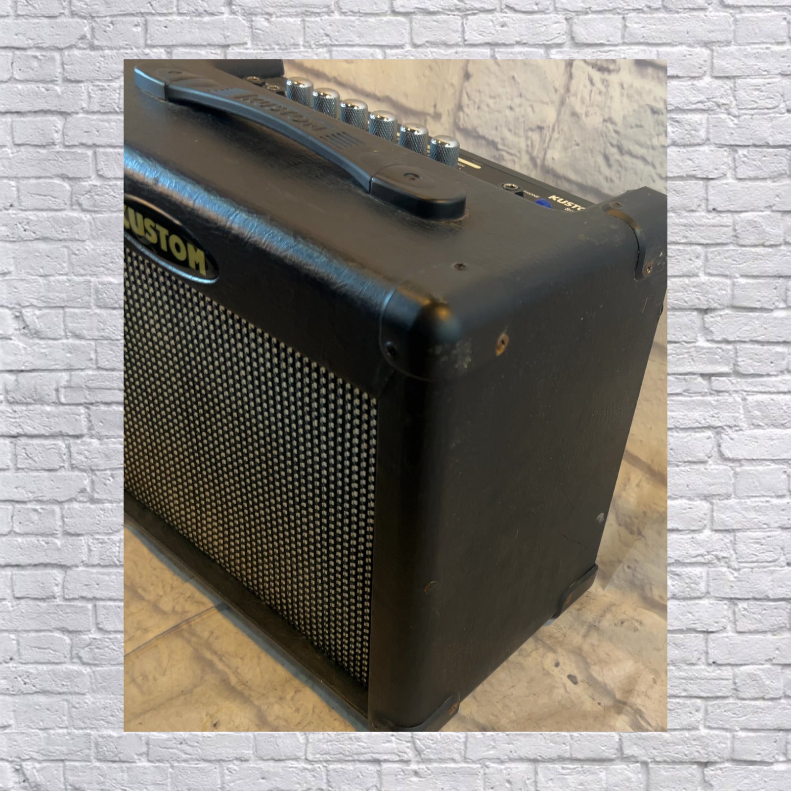 Kustom Solo 16 R Guitar Combo Amp Guitar Combo Amp