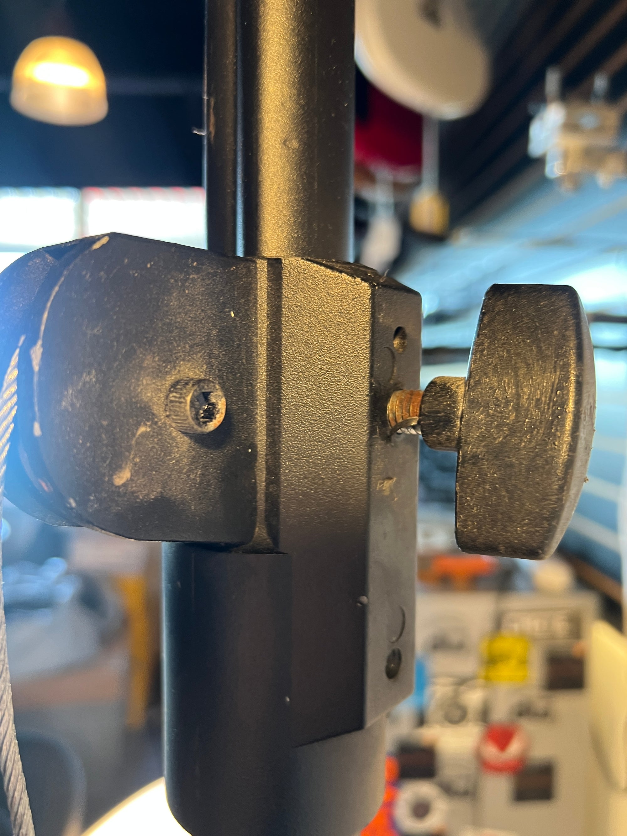 Unknown Crank Adjustment Speaker Stand