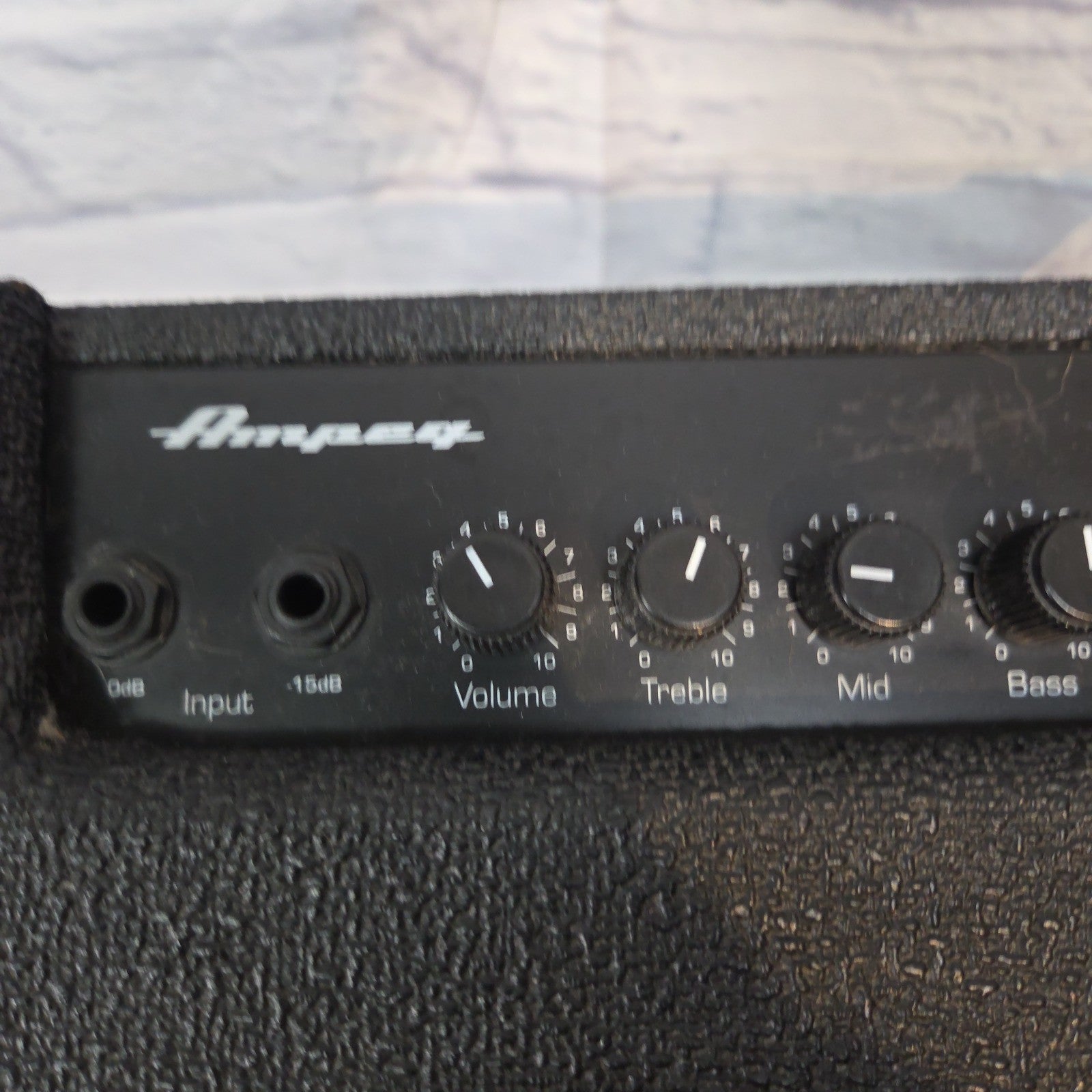 Ampeg BA-108 Bass Guitar Combo Amp