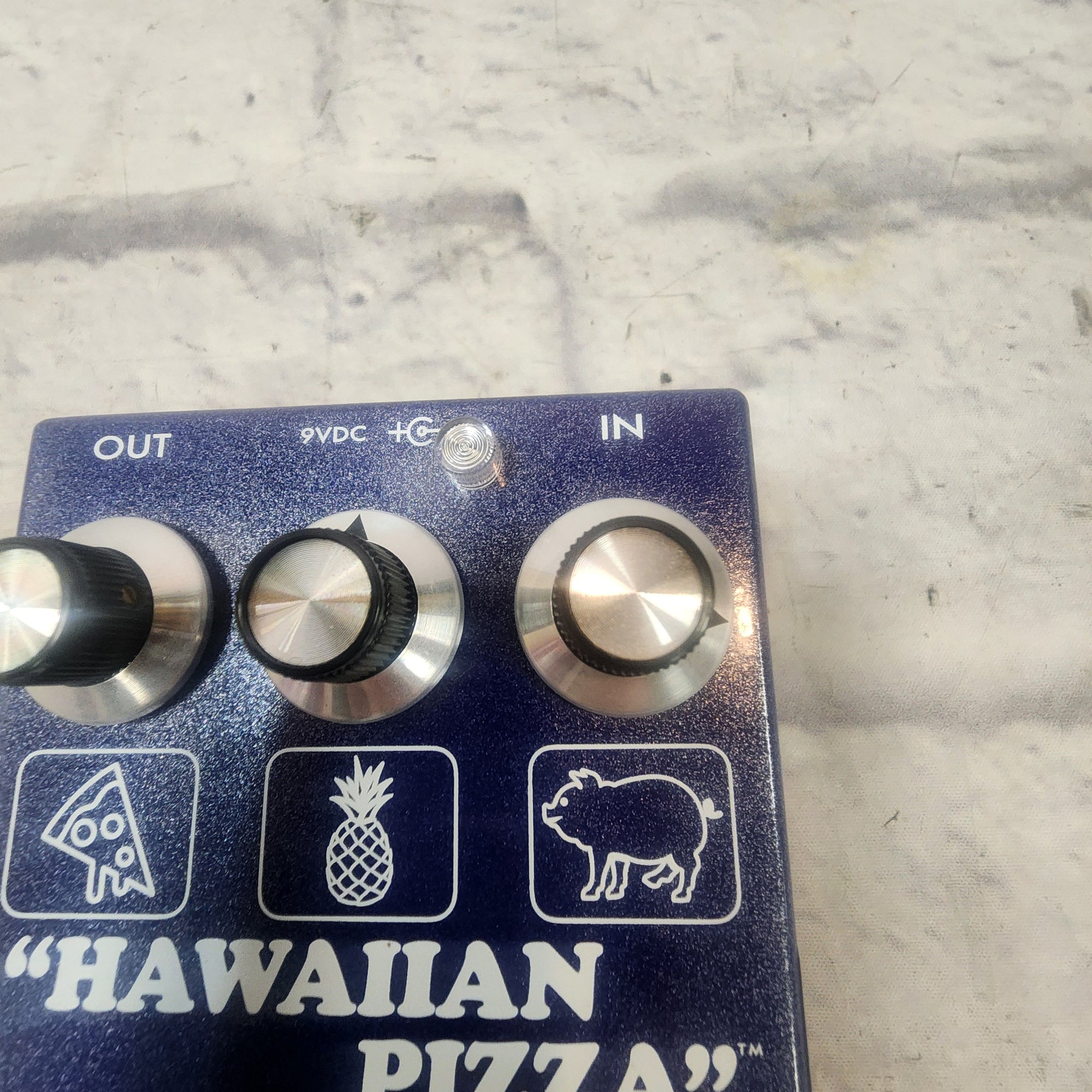 Caroline Hawaiian Pizza Cosmic Purple Gear Hero Exclusive Fuzz Pedal