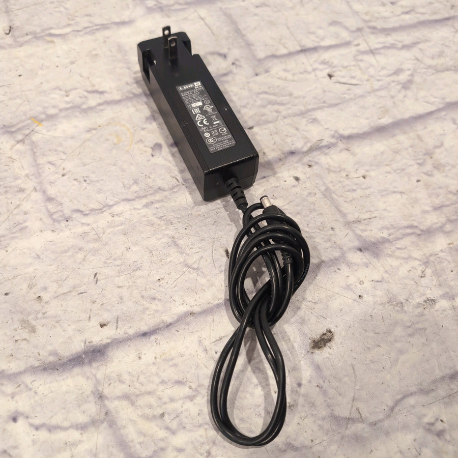 Line 6 DC-3 9V DC Center Negative 3A Power Supply AC Adapter