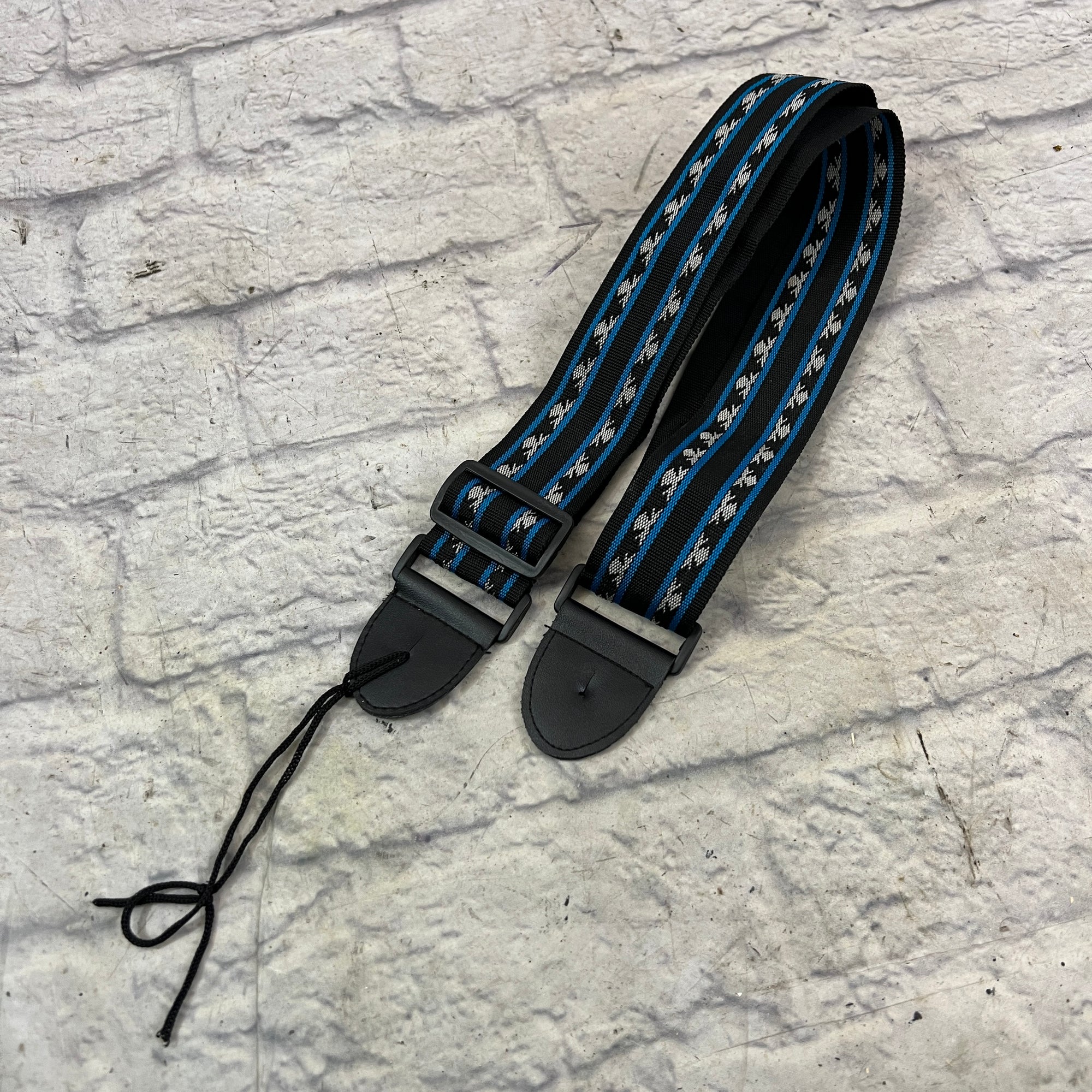 Unknown Blue White Black Strap