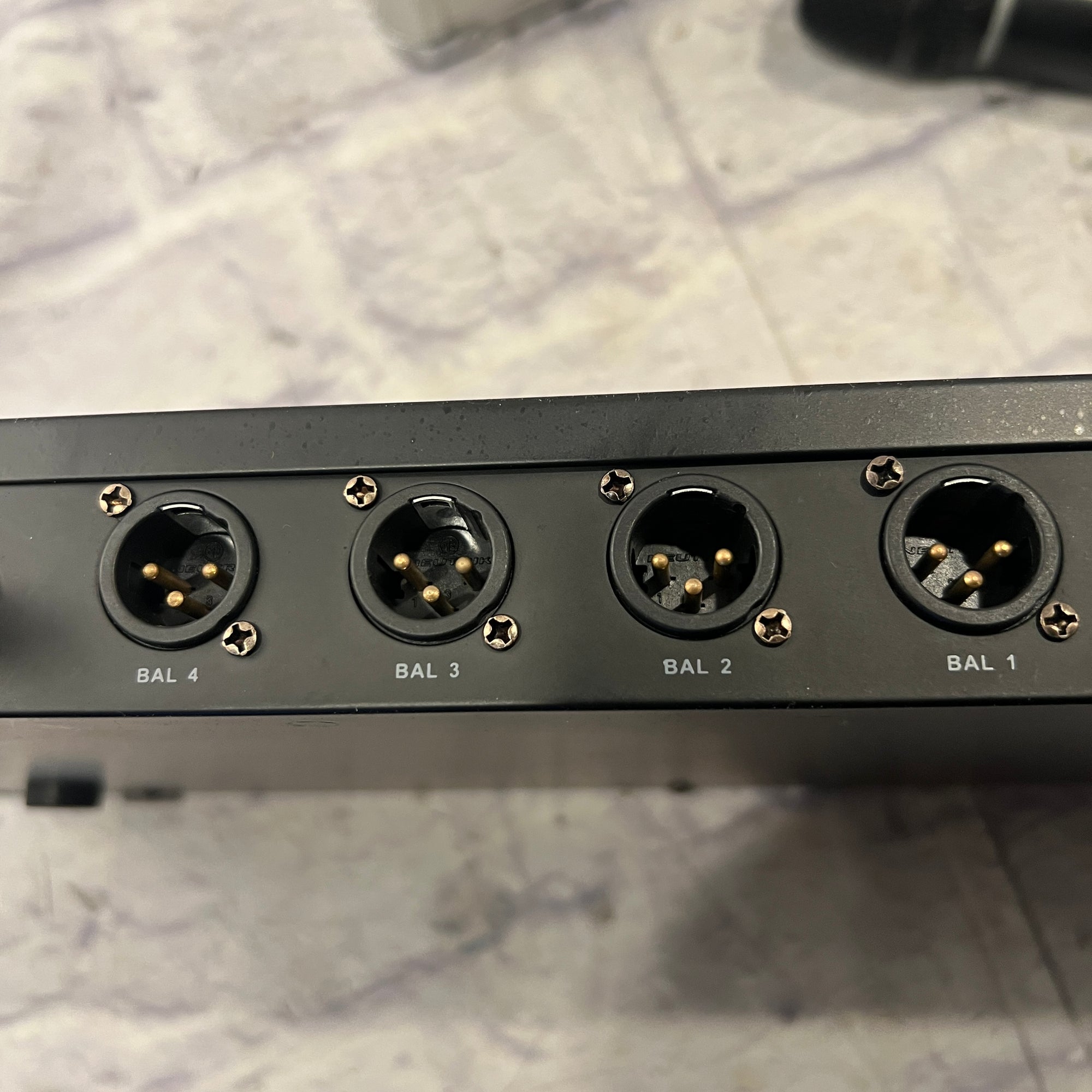 Technical Pro WM1641 Wireless UHF Microphone Outfit