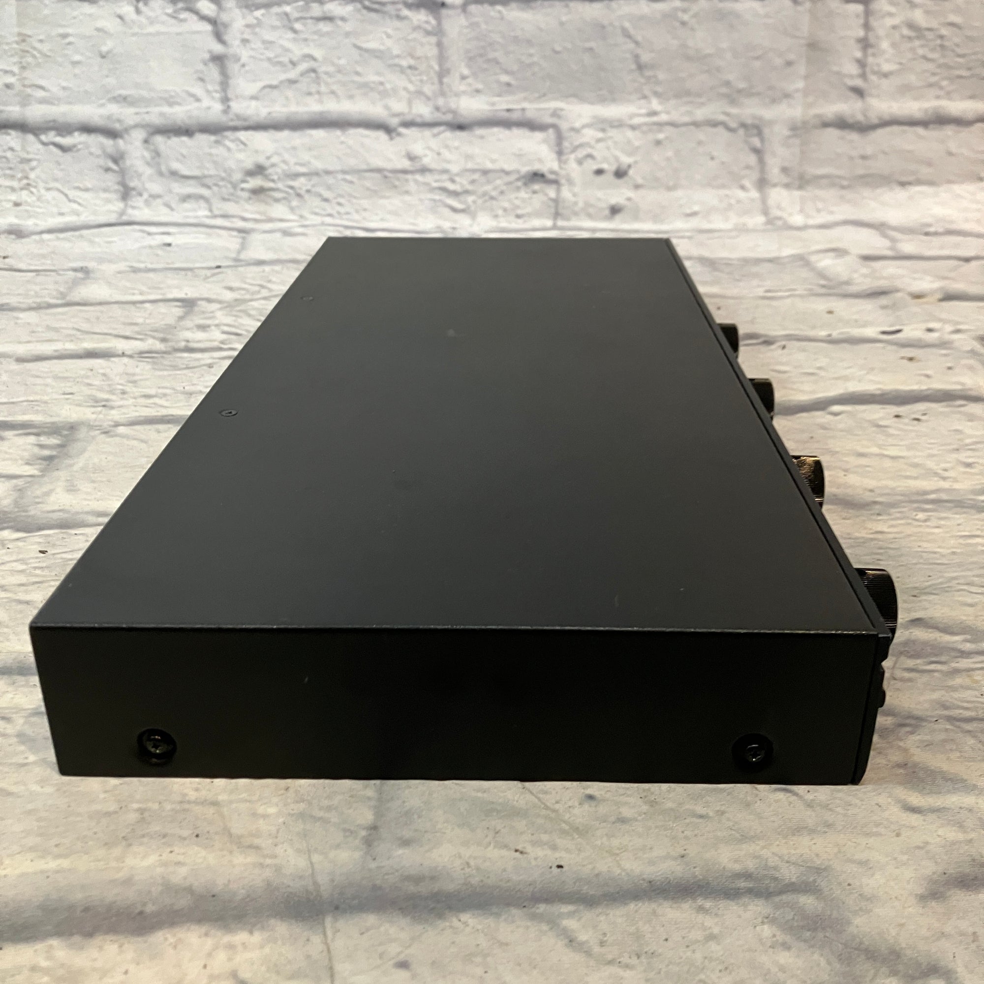 Niles SVL-4 Speaker Selection/Volume Control System