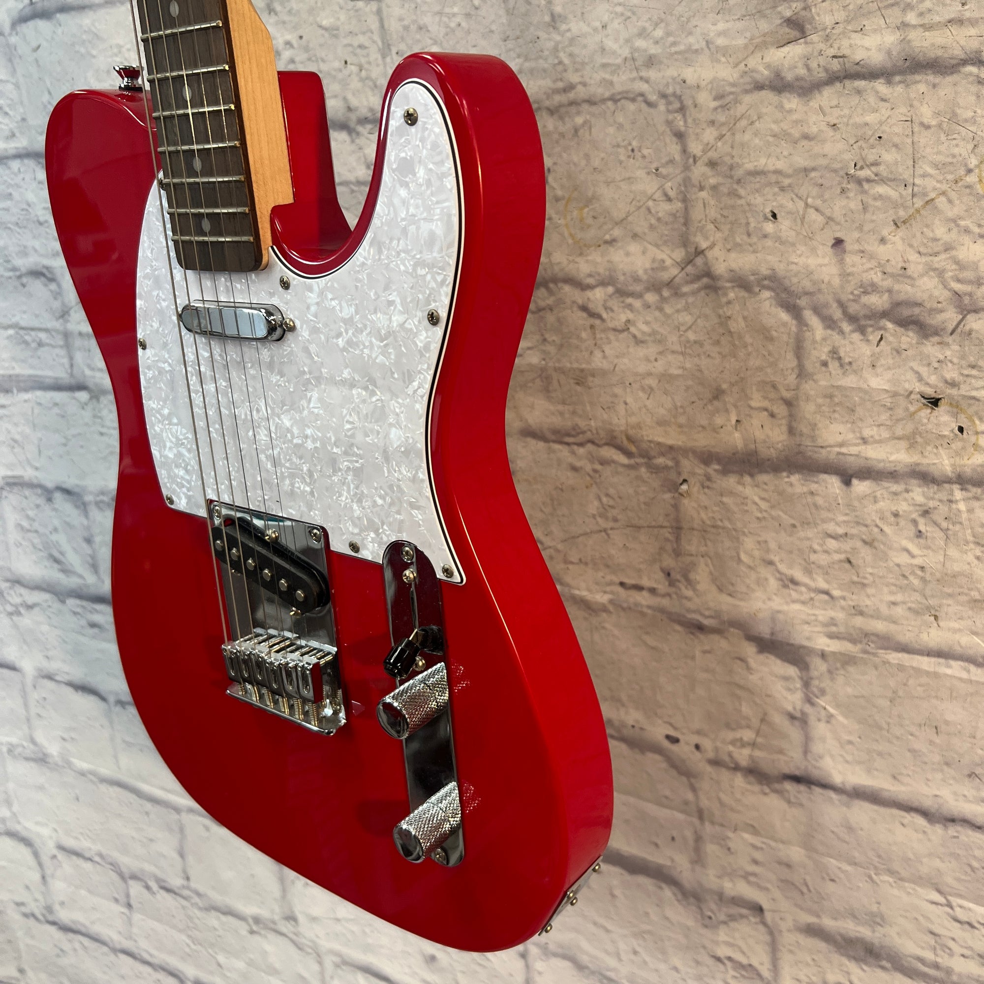 Squier Sonic Telecaster Red with White Pearl Pickguard Electric Guitar