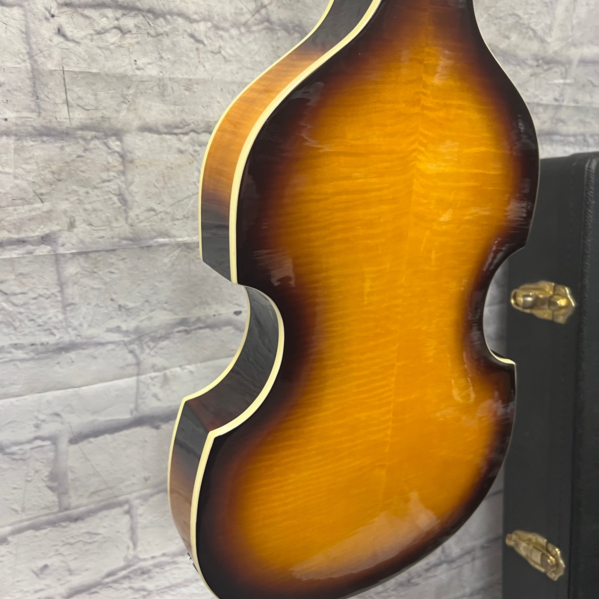 Hofner Icon Series Beatle Bass 4 String