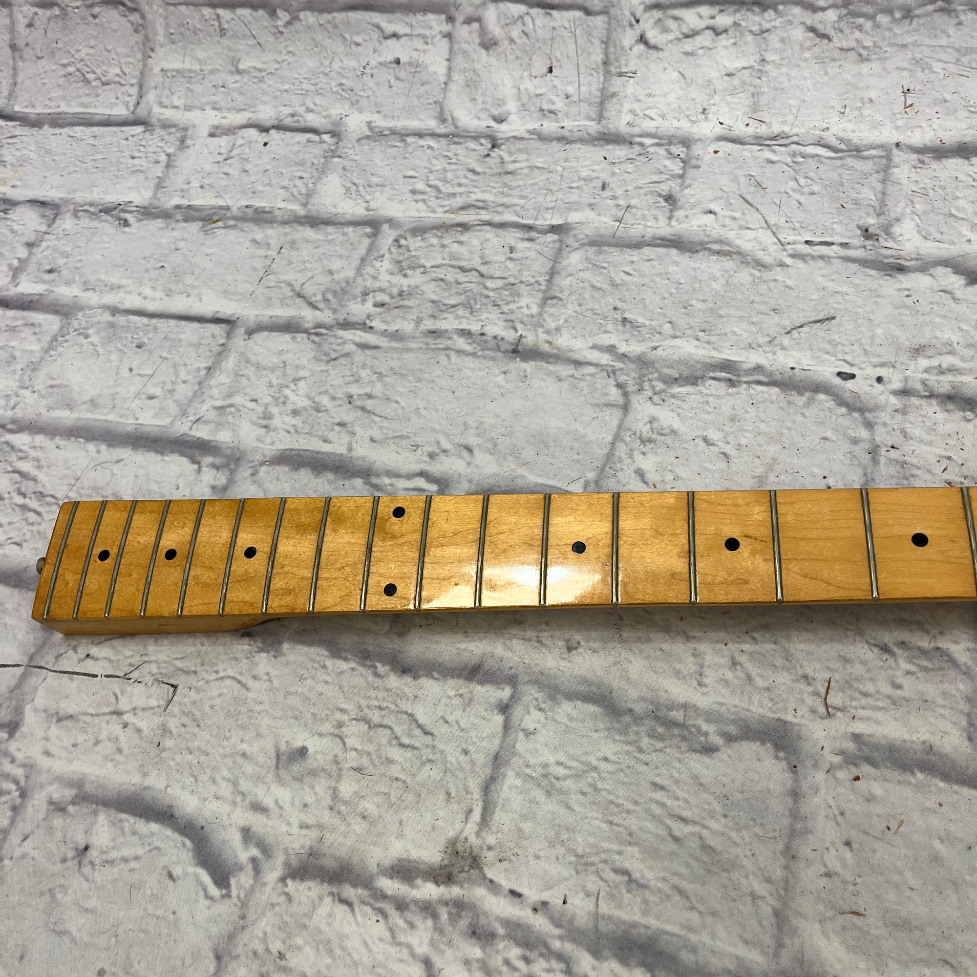 Memphis P Bass Neck w/ Tuners
