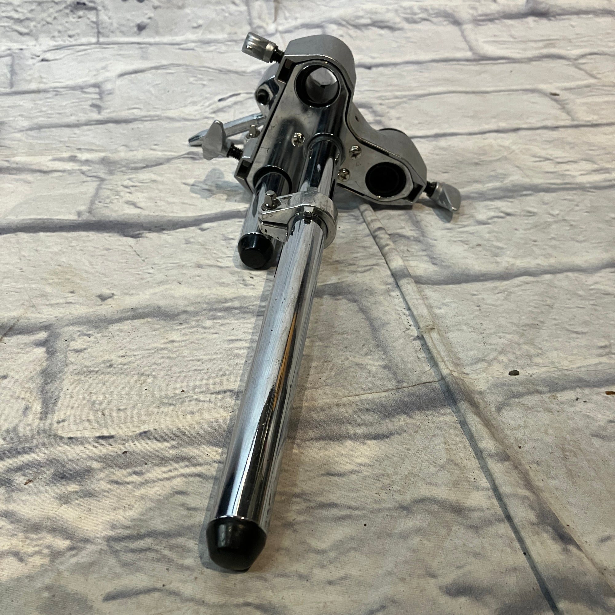 Yamaha 3-Hole Tom Holder w/ 1 Tom Arm