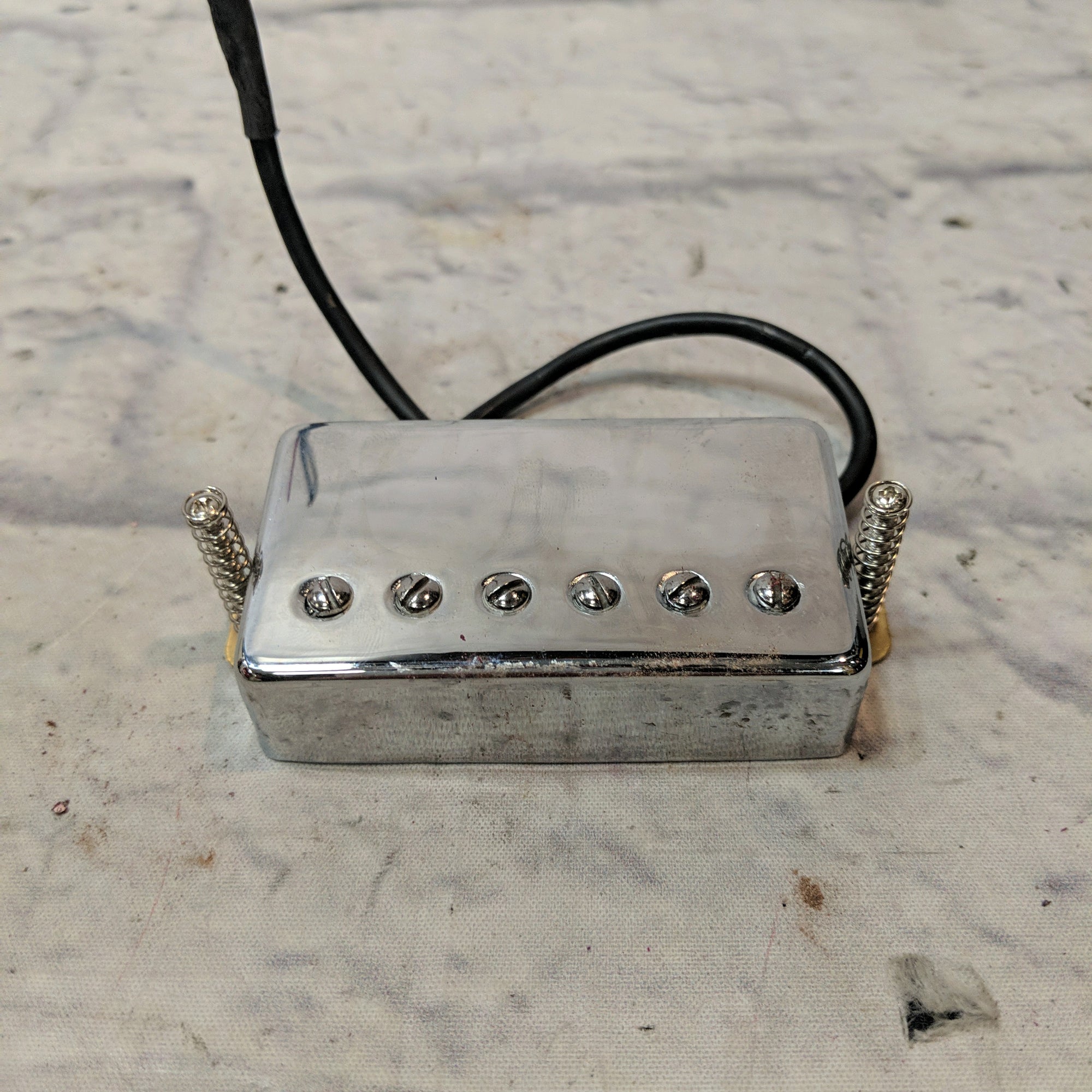 Unknown Humbucker Pickup with Chrome Cover