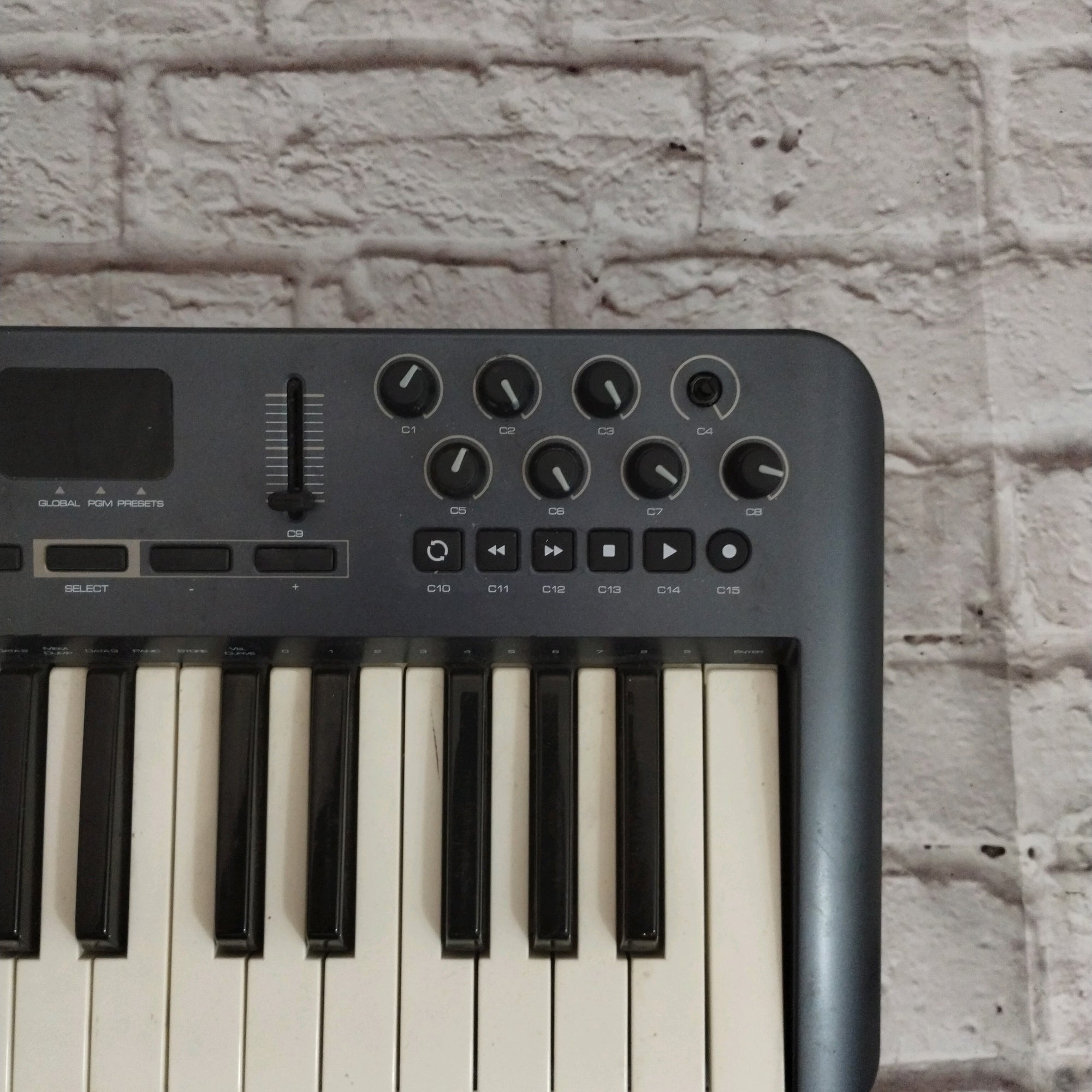 M Audio Oxygen 25 Midi Controller