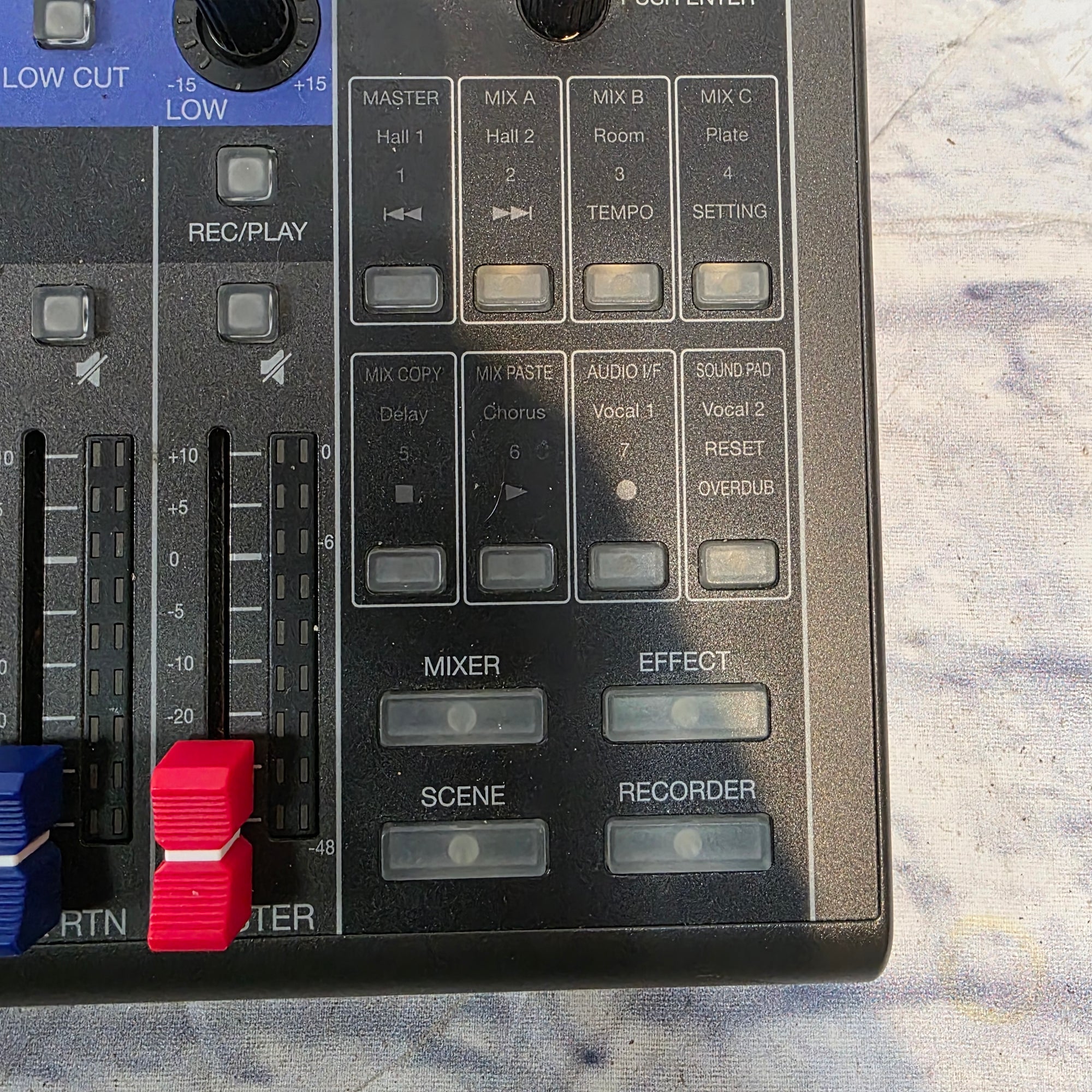 Zoom Live-Trak L-8 Digital Recorder