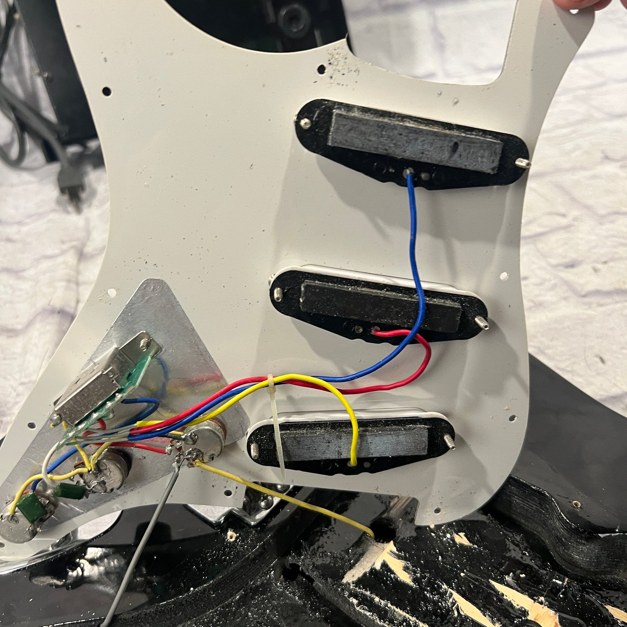 Unknown Black Strat Style Loaded Guitar Body