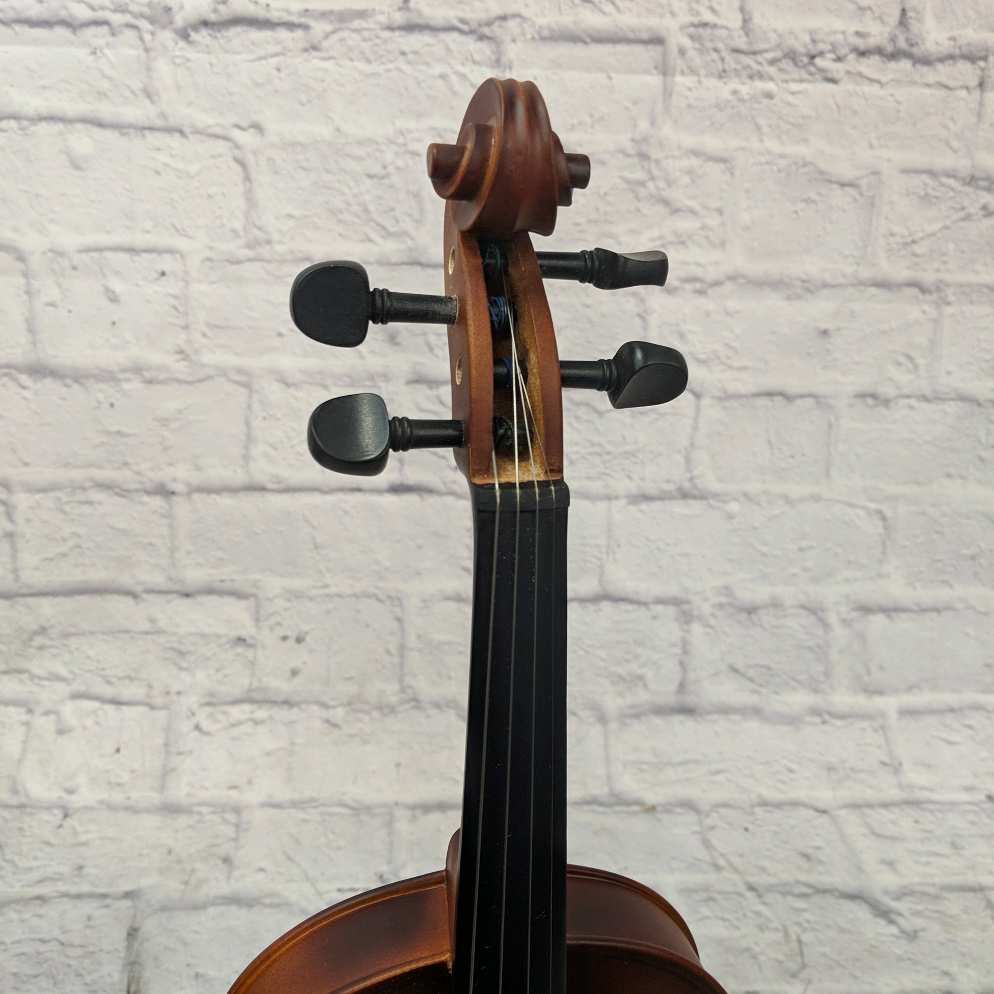 Cecilio MV300 4/4 Violin Outfit with Case