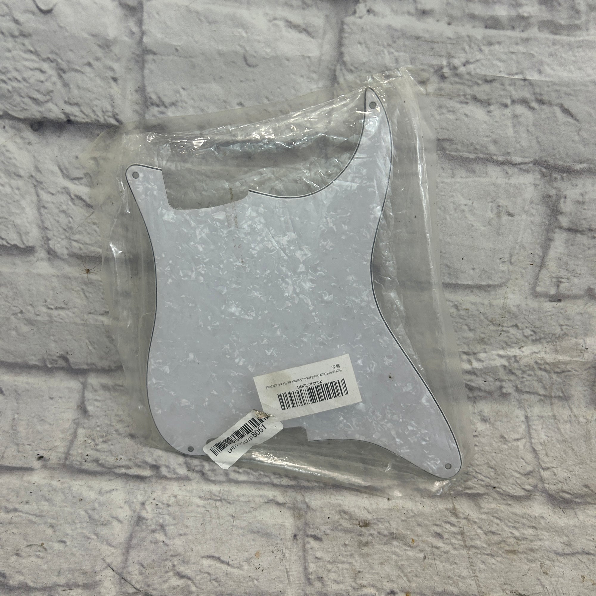 Blank 4 Screw Pickguard for Fender Strat White Pearl