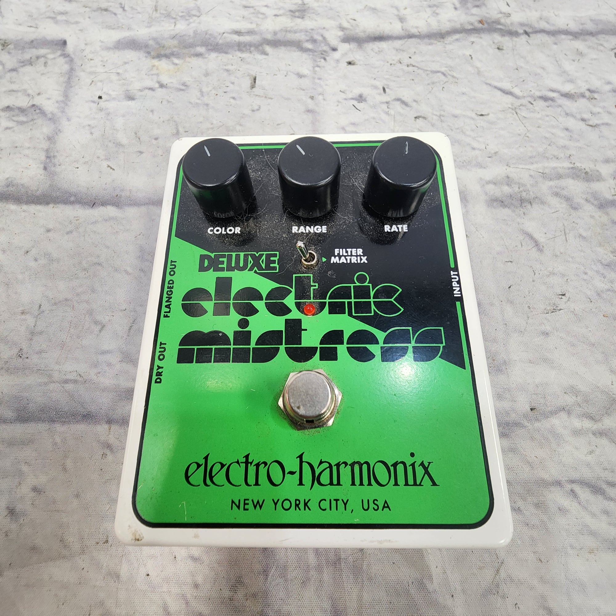 Electro-Harmonix Deluxe Electric Mistress - Evolution Music