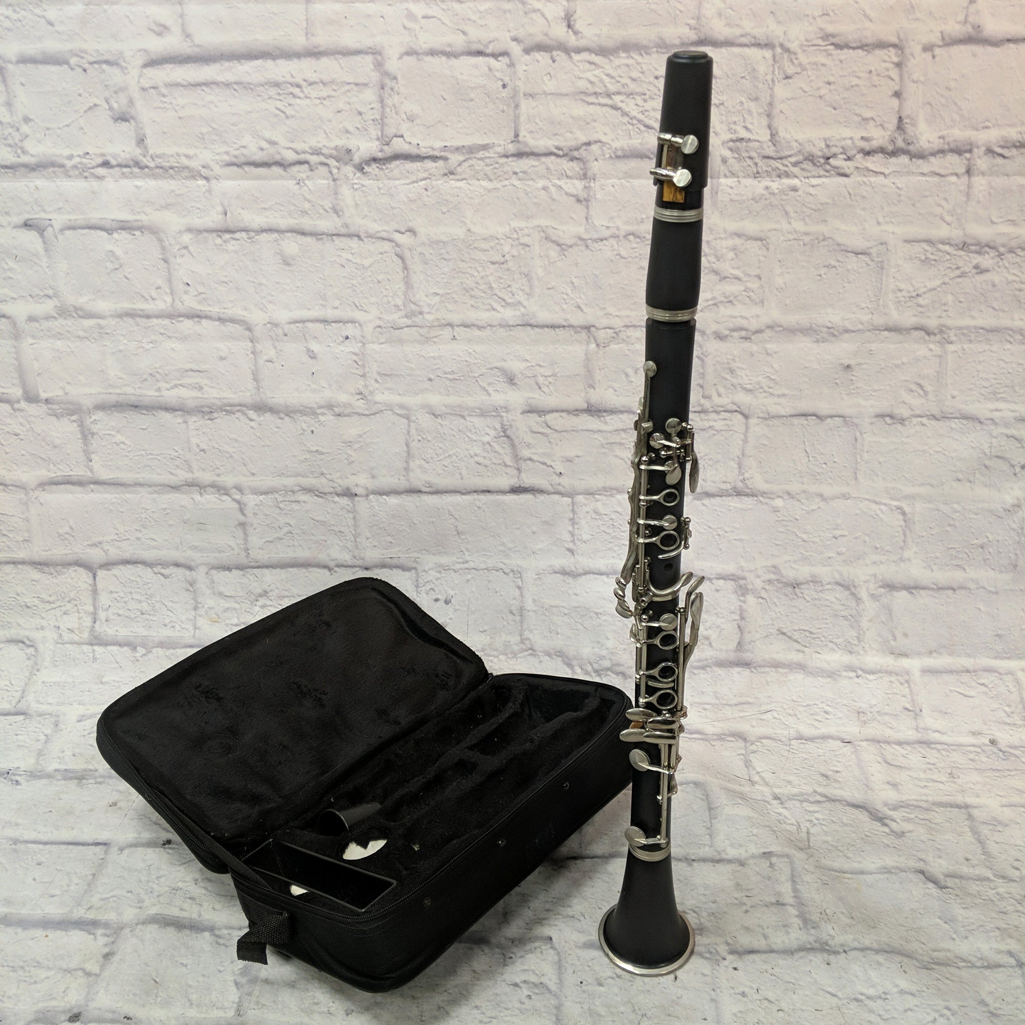 Merana Clarinet with Case