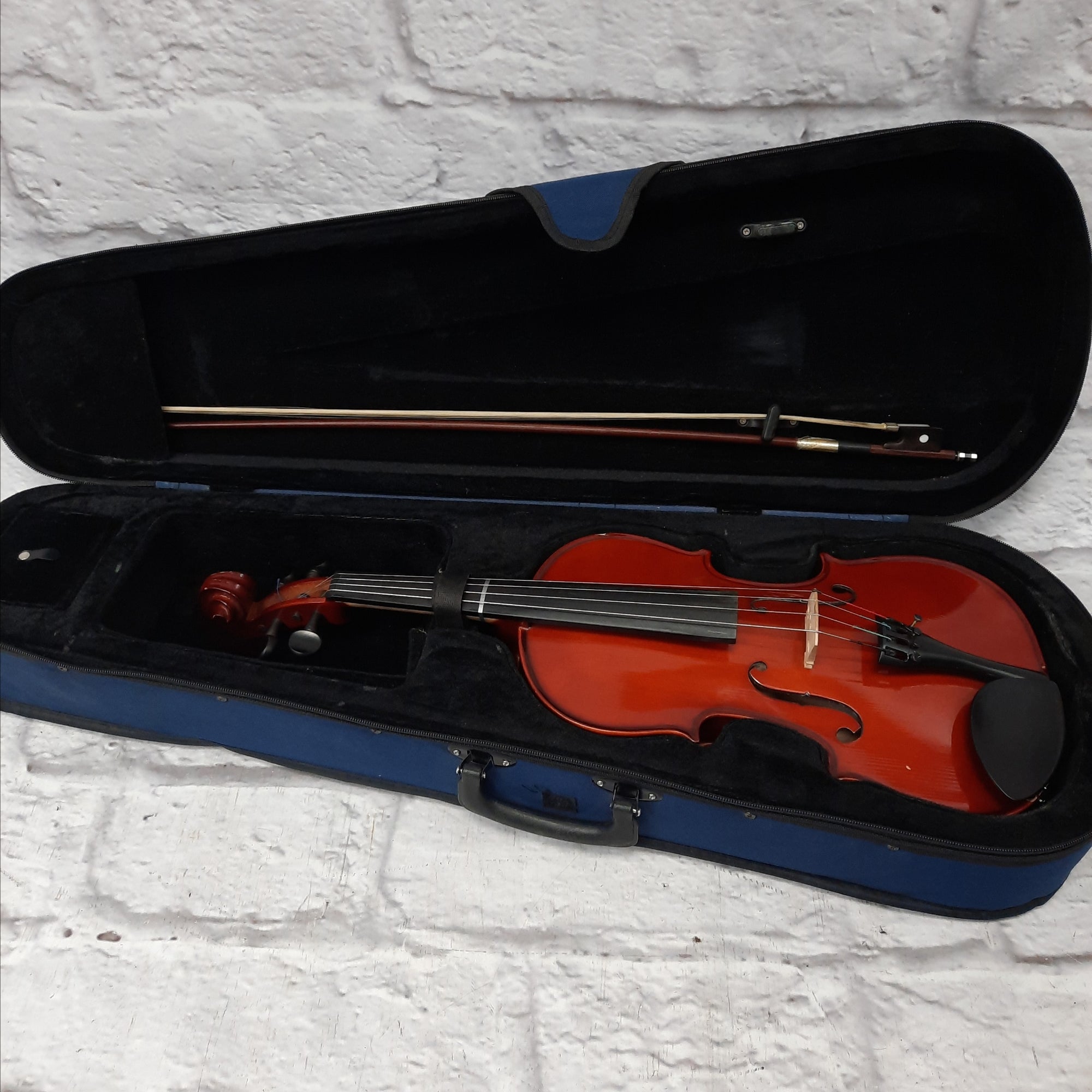 Oxford 15" Viola w/ Case and Bow - 44654
