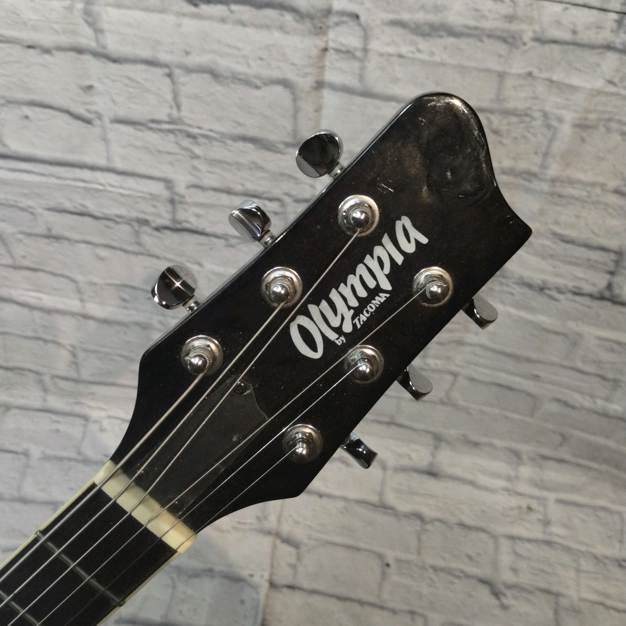 Olympia by Tacoma OMC-11CE6 Acoustic Guitar - Black