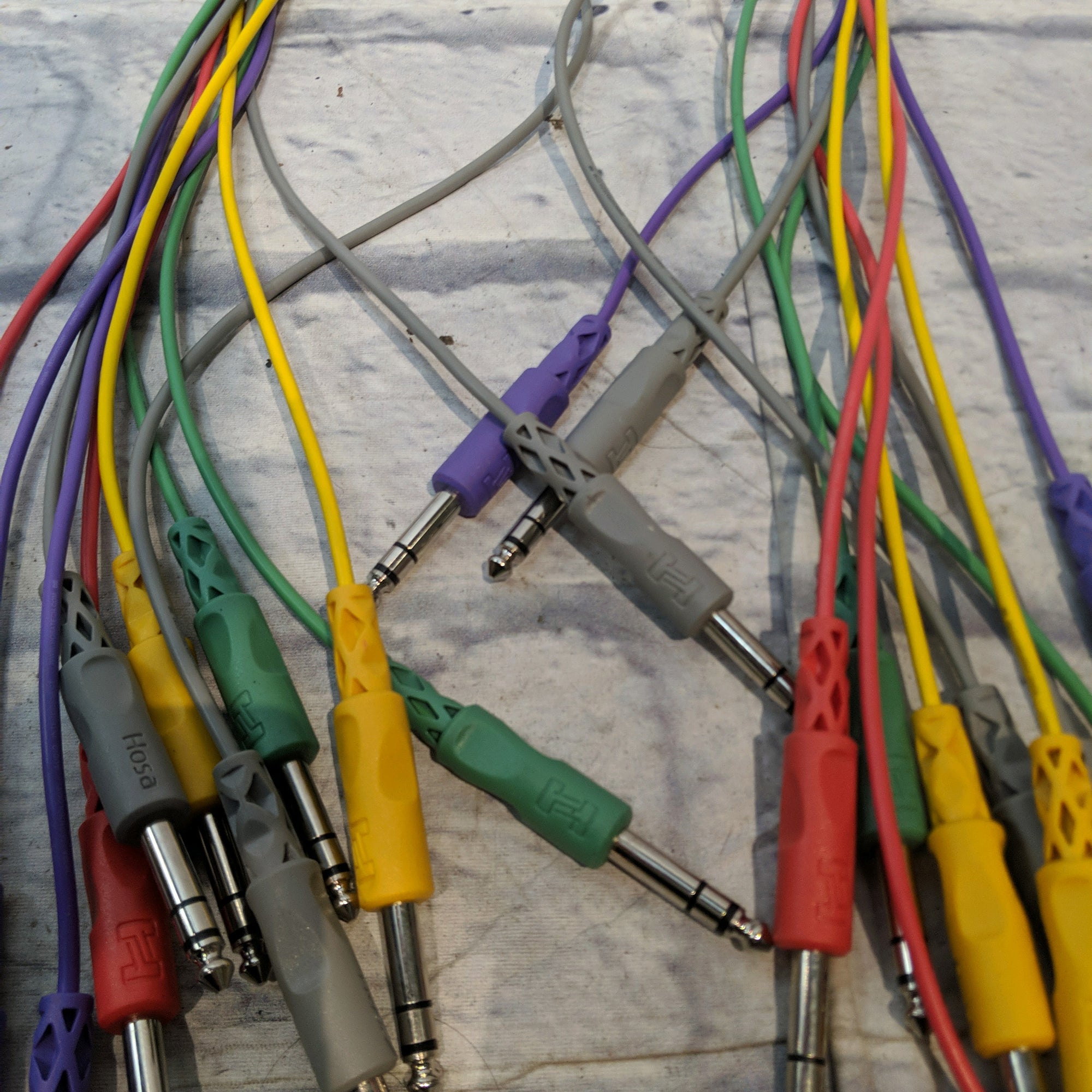 Hosa 1/ 4 Patch Cables (11 Count)  Rack Patchbay
