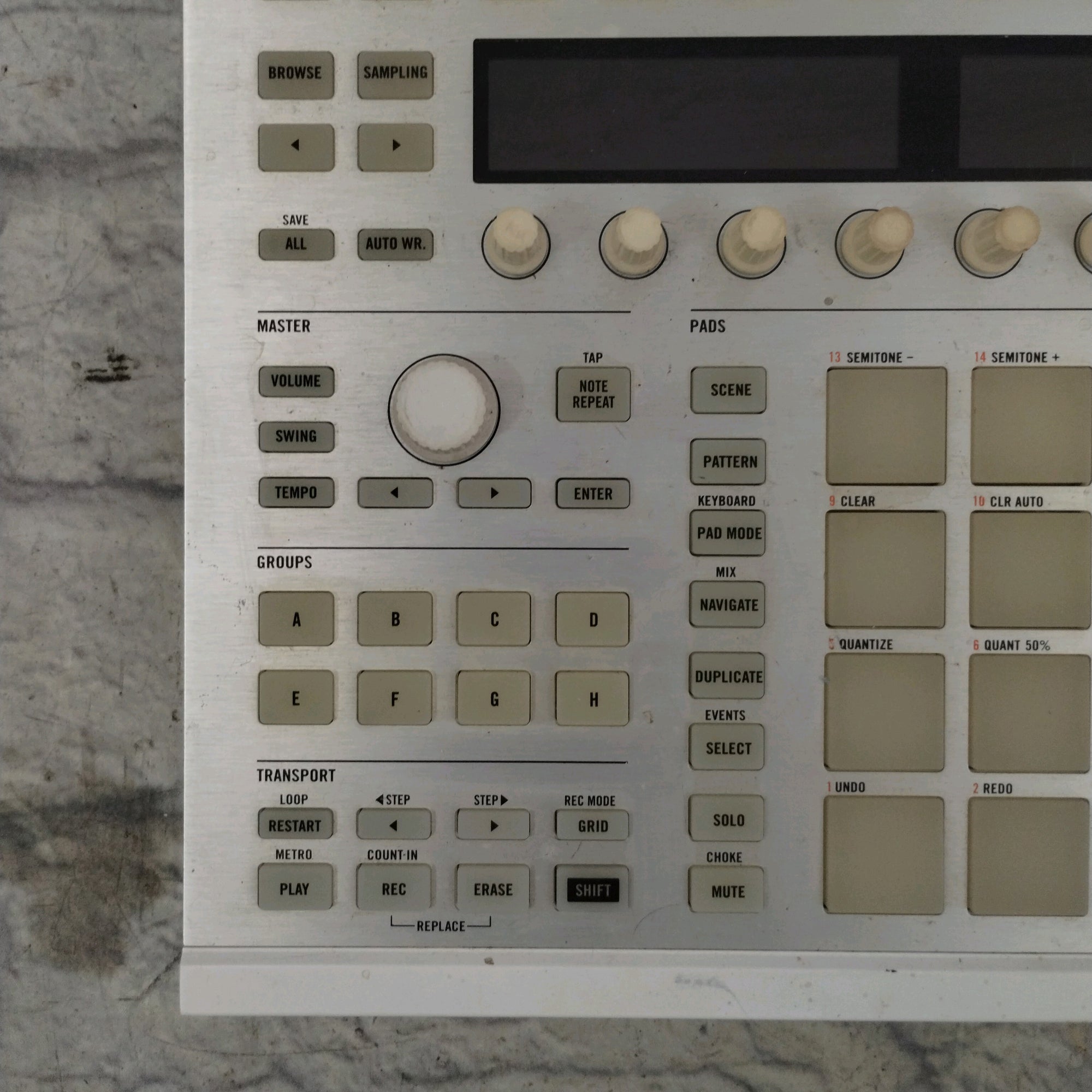 Native Instruments Maschine MK2  White Controller
