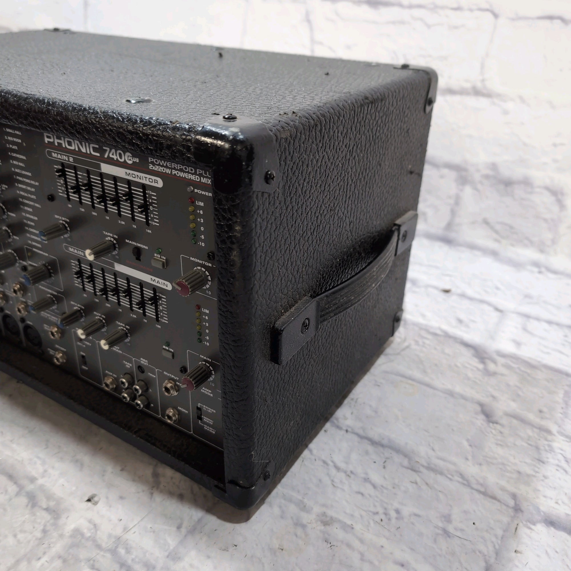 Phonic 740 Plus Powered Mixer - Evolution Music