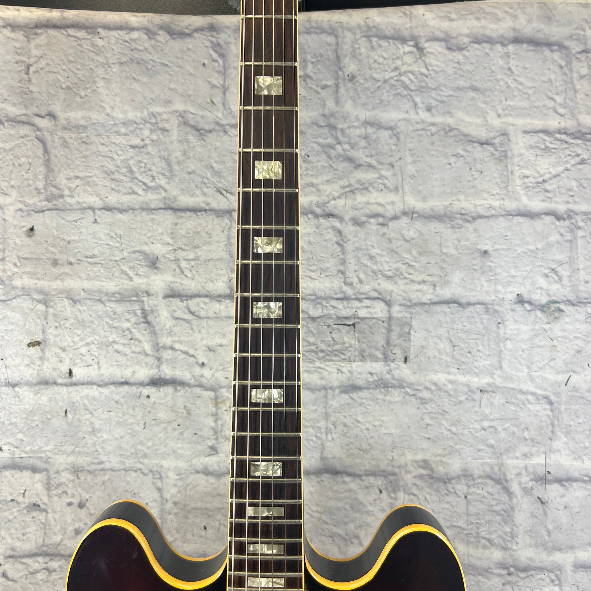 Gibson 1968 ES-335 with Bigsby Semi-Hollow with OHSC