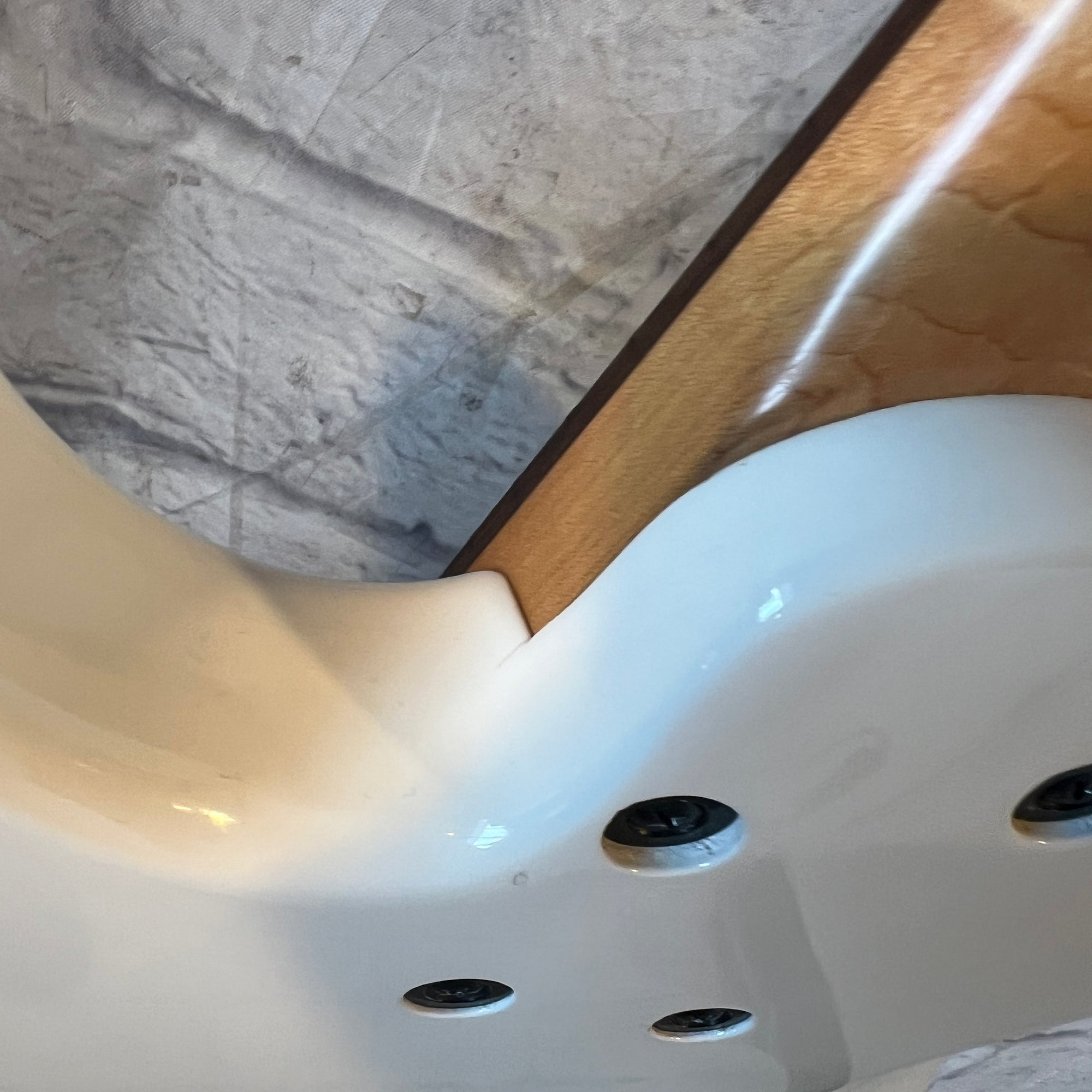 Tobias Toby Standard IV White 4 String Bass Guitar