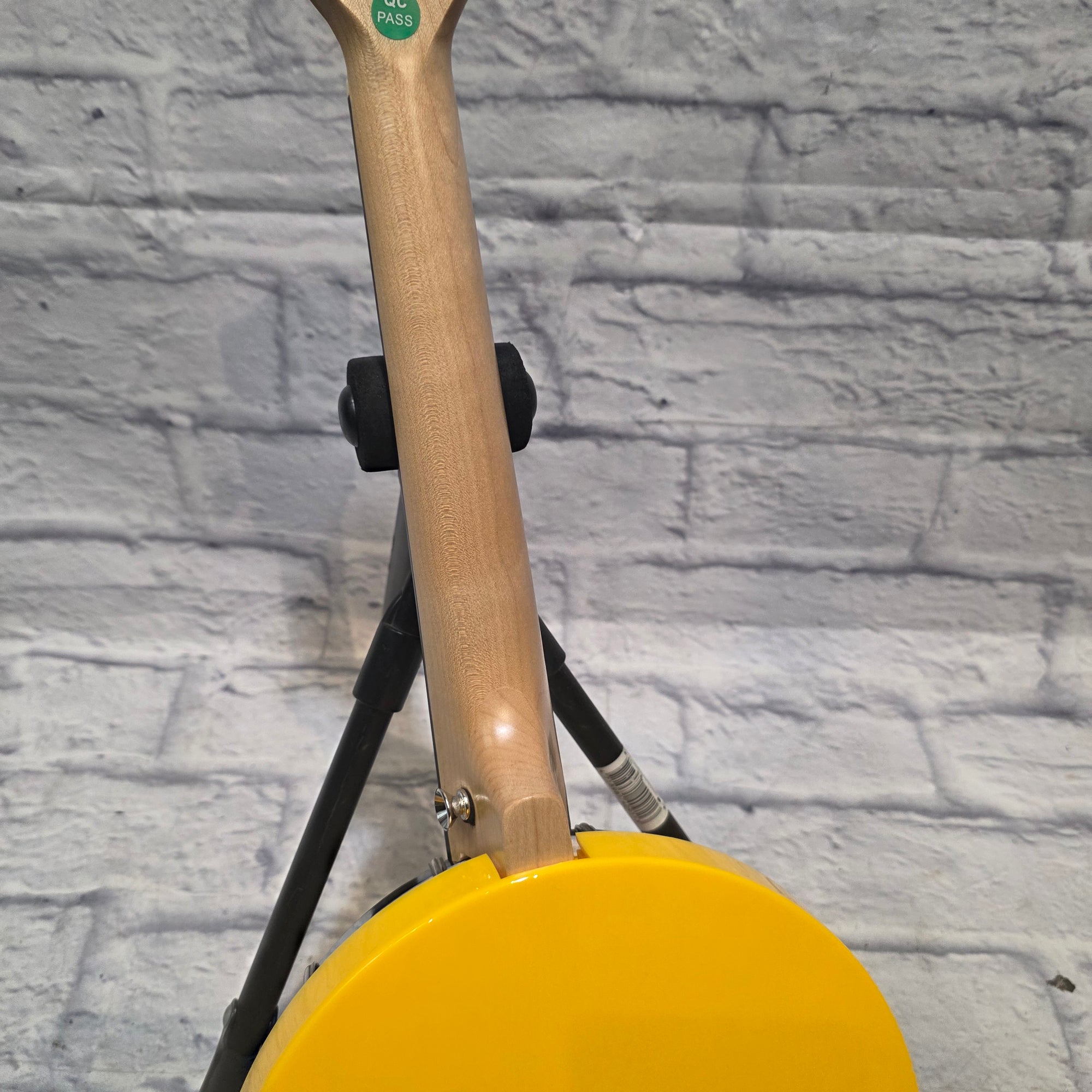 Mulucky Banjo Ukulele - Yellow w/ gig bag