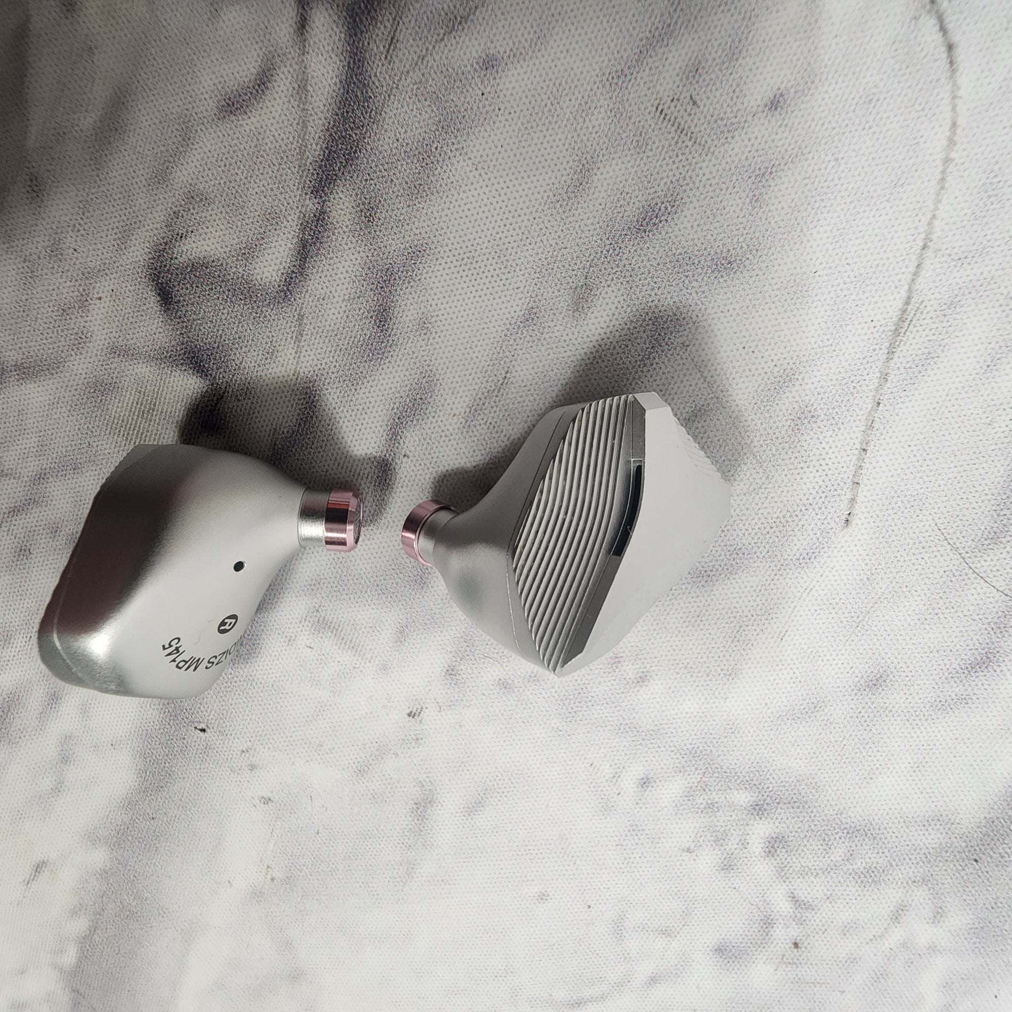 Hidizs MP145 14.5mm In Ear Monitor Silver