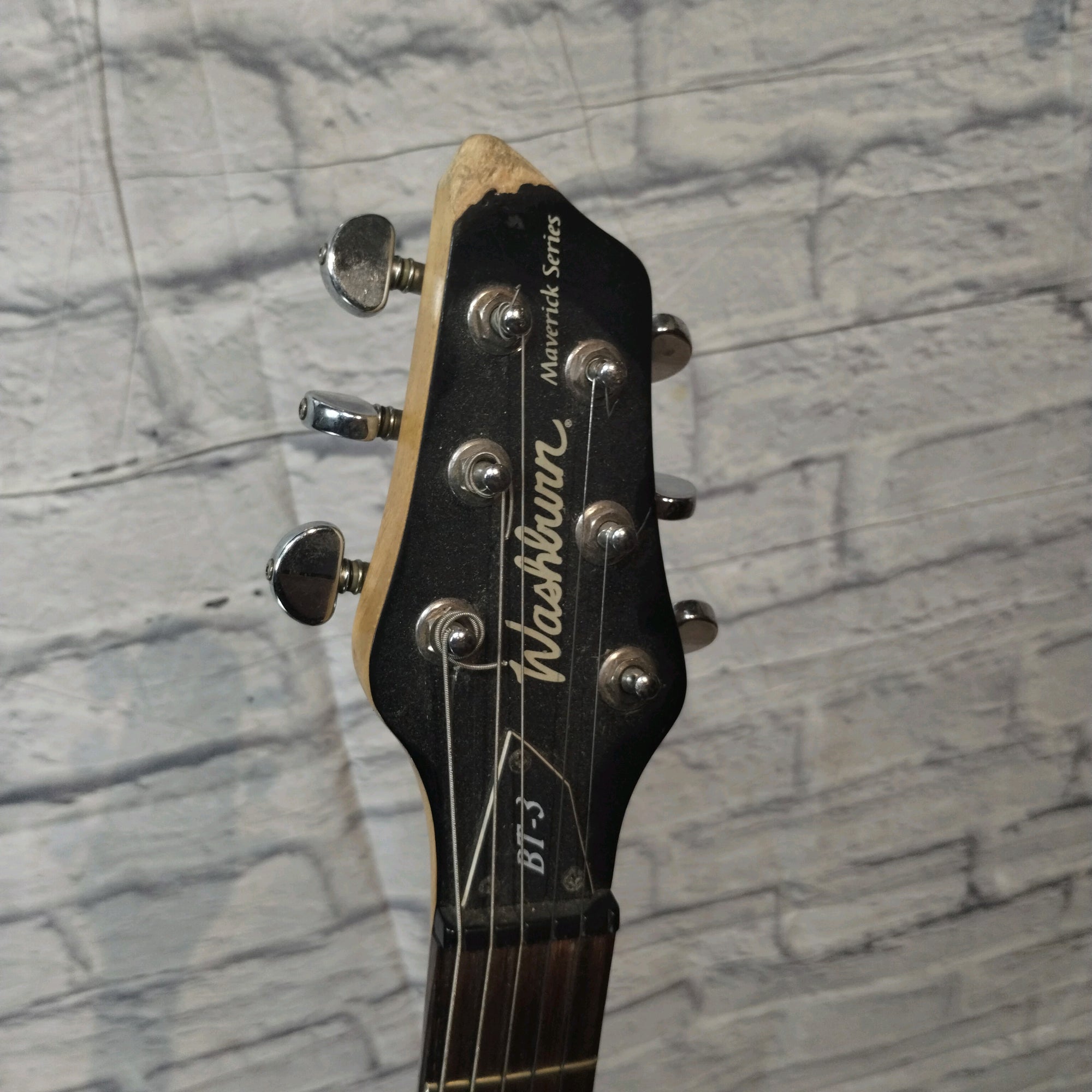 Washburn Maverick BT-3 Electric Guitar