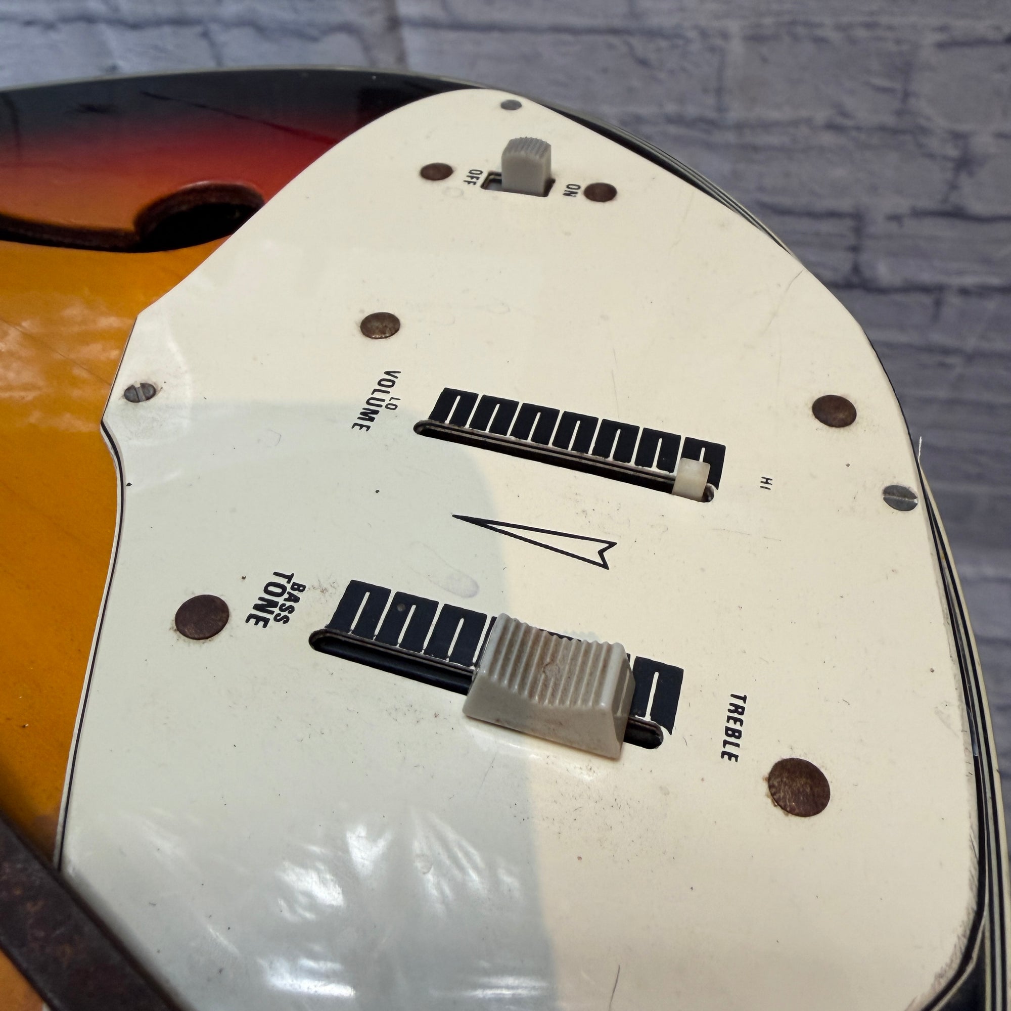 Vintage 1960s Hollow Body Electric - Project Guitar